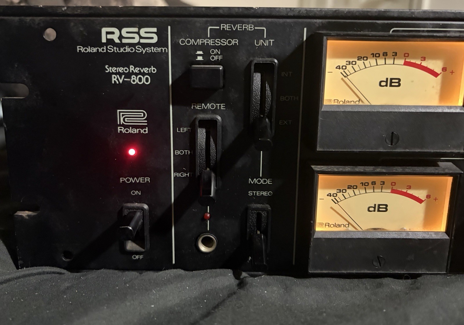 Roland RV 800 Stereo Spring Reverb RSS 1979 SERVICED