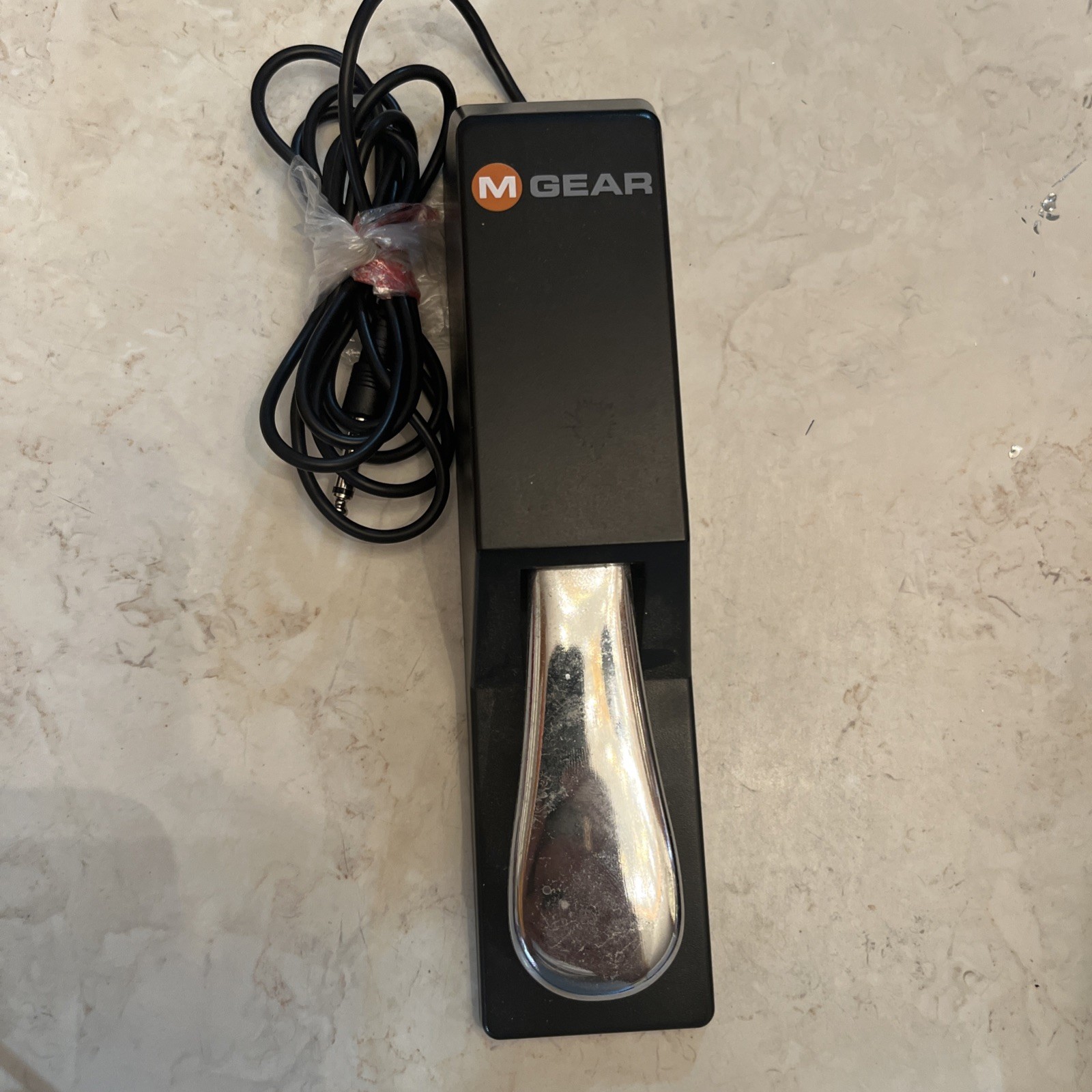 M-Audio SP-2 - Universal Sustain Pedal with Piano Style Action for MIDI Keyboard