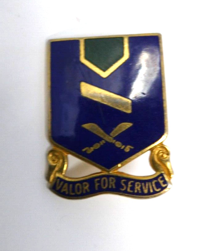 Vintage Military U.S. Army Insignia Pins Valor for Service Pin Blue Gold Enamel