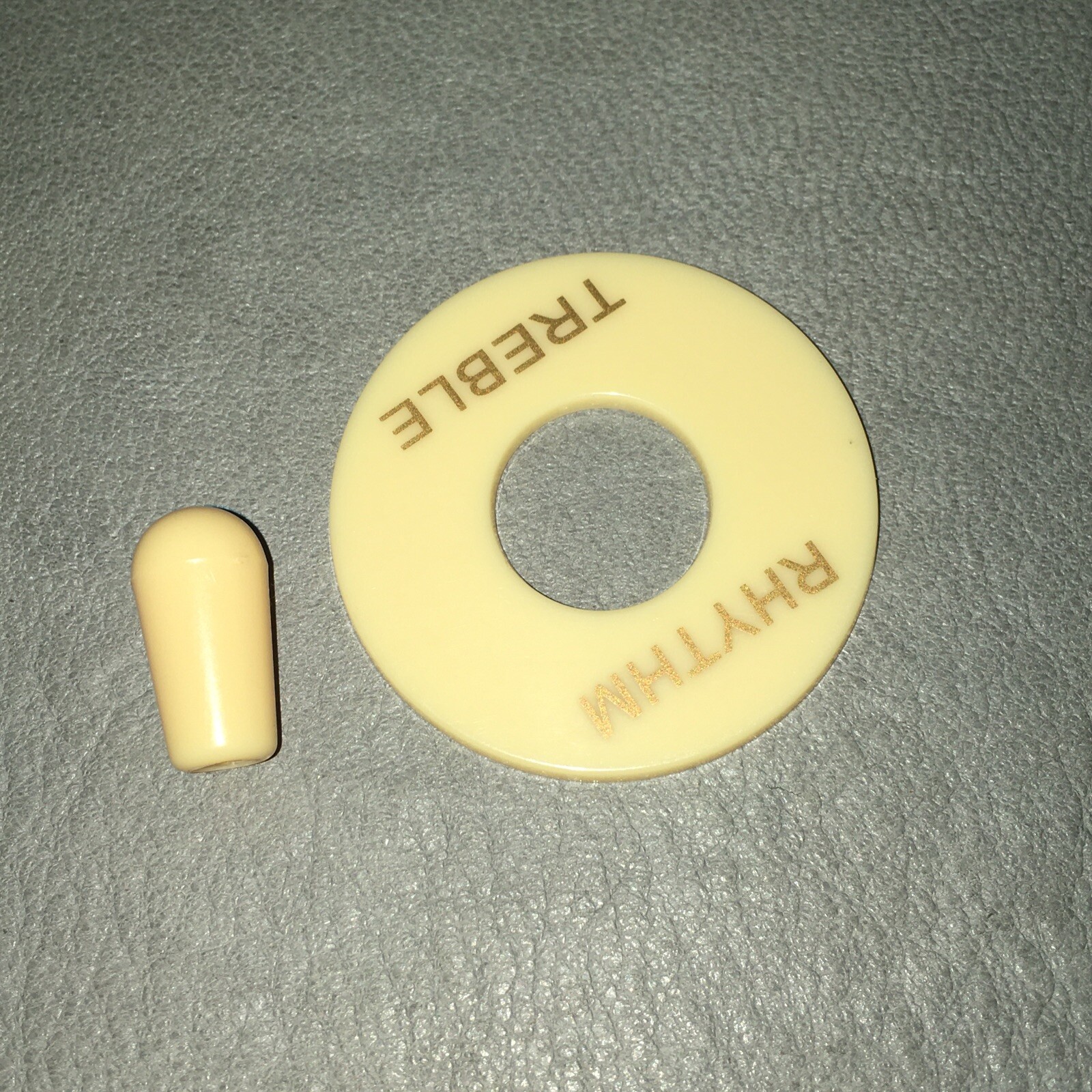 USA Seller~Gibson 8/32 Cream Switch Tip & Plate for Gibson Les Paul Switchcraft