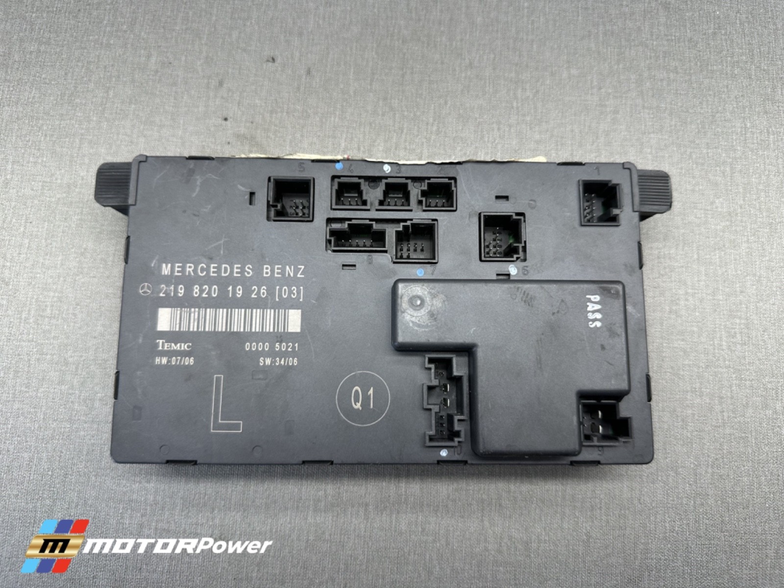 06-11 Mercedes Benz W219 CLS500 CLS63 Front Drivers Side Door Control Unit OEM