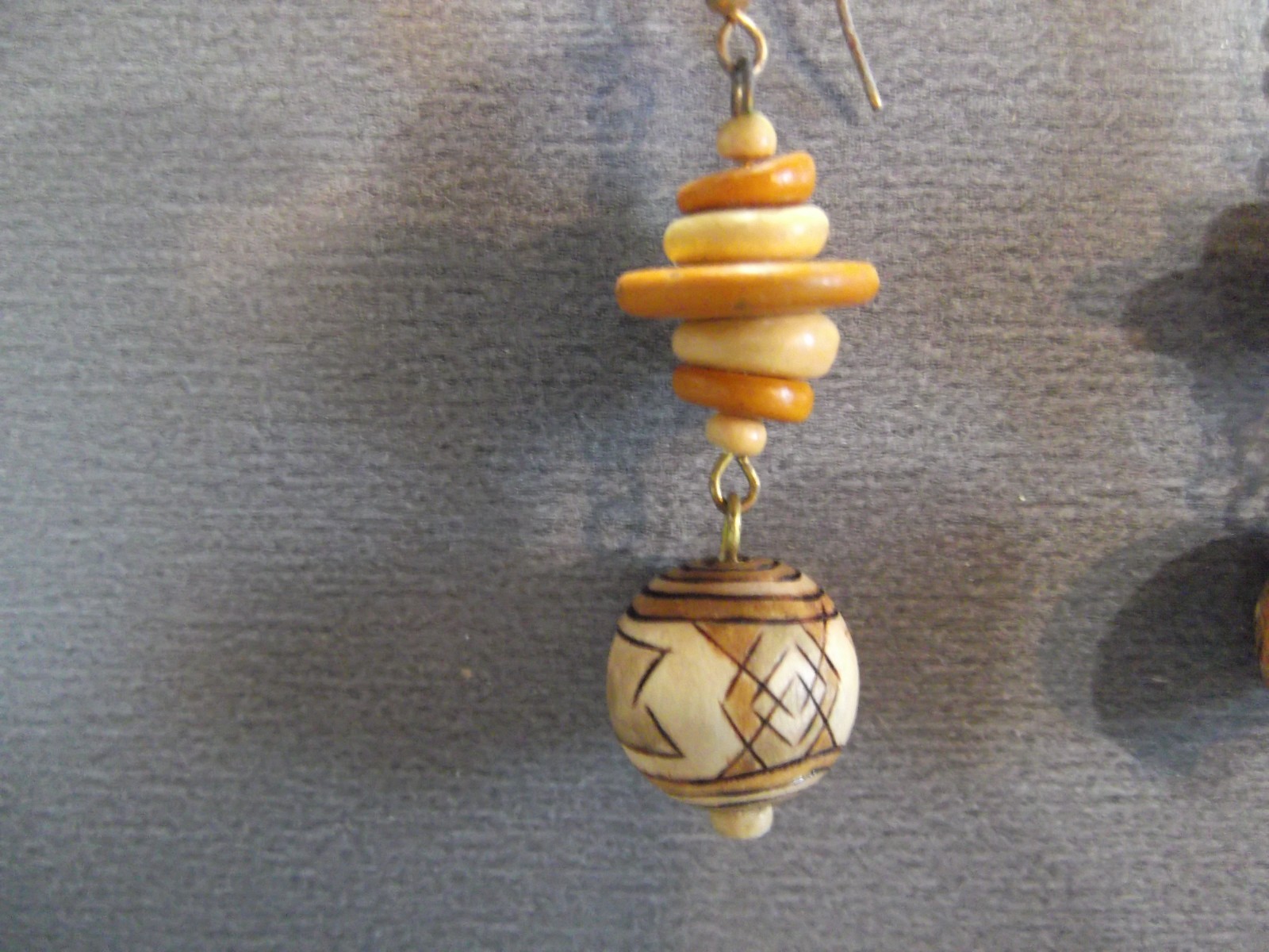 1 Pair Unique 1.75"in Wood/Plastic Brown Beehive Shape Dangle