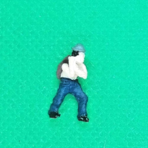 Digital Roundhouse HO Figure, Man Carrying Coal Sack