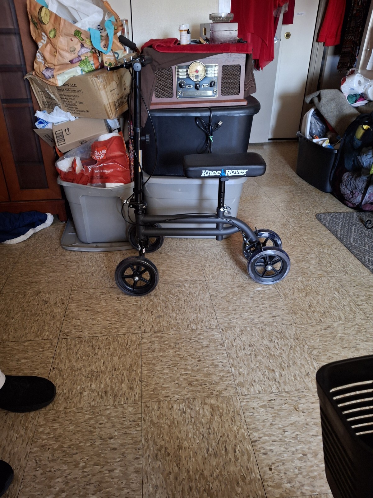 KneeRover Knee Scooter Steerable Knee Walker Crutch - Matte Black