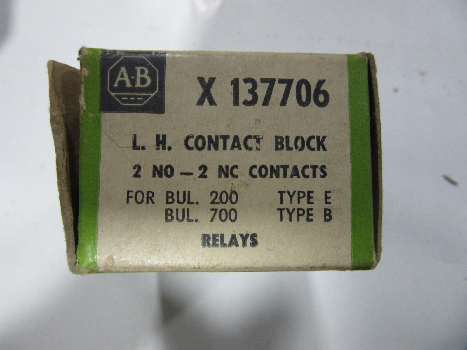 Allen Bradley X137706 Contact Block 2 N.O. - 2 N.C. NEW!!! in Box Free Shipping