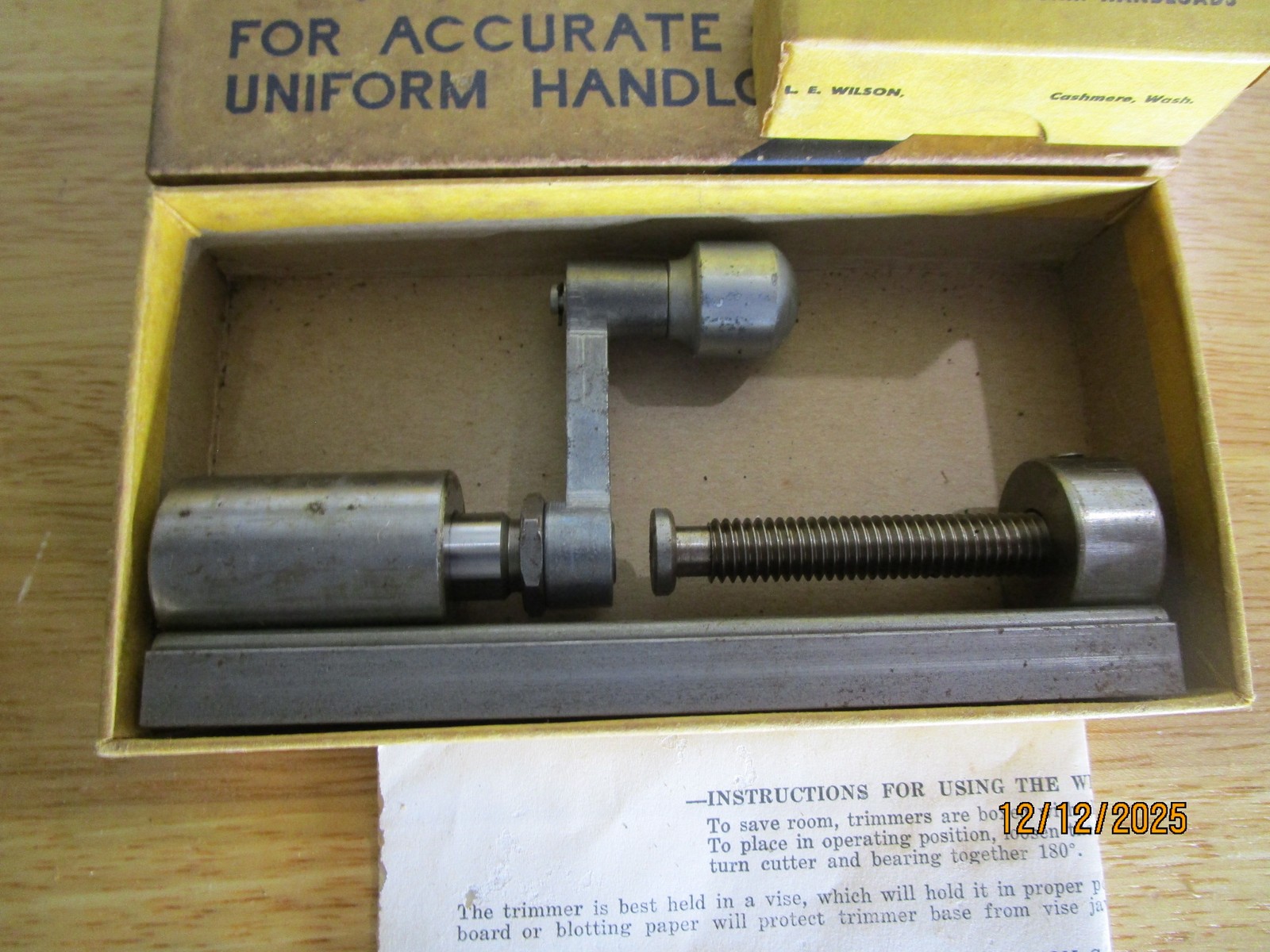 Wilson Tools & Gages Universal Case Trimmer w Burring Tool