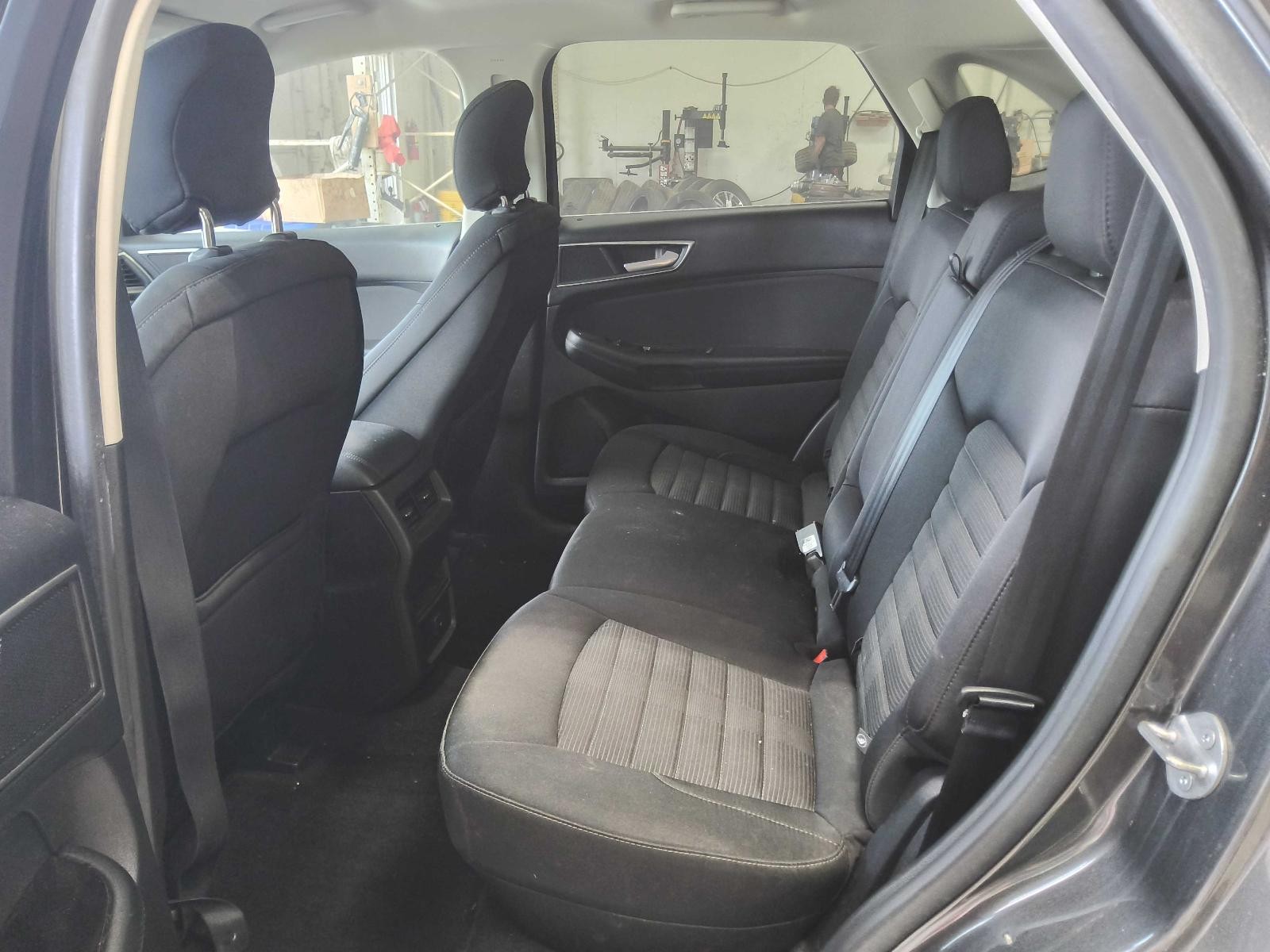 Used Battery Tray fits: 2015 Ford Edge Grade A