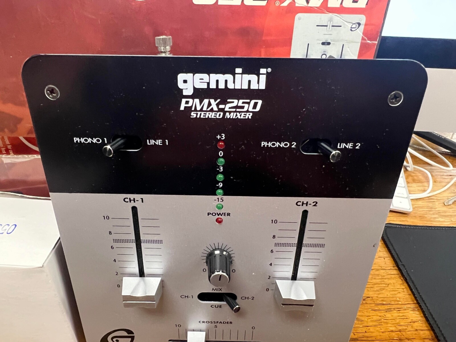 Gemini PMX-250 DJ Stereo Mixer