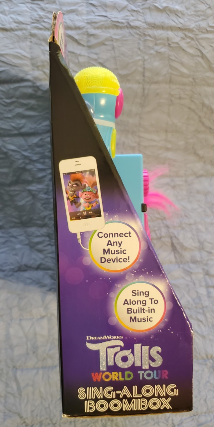 Trolls World Tour Sing-Along Boombox w/Microphone