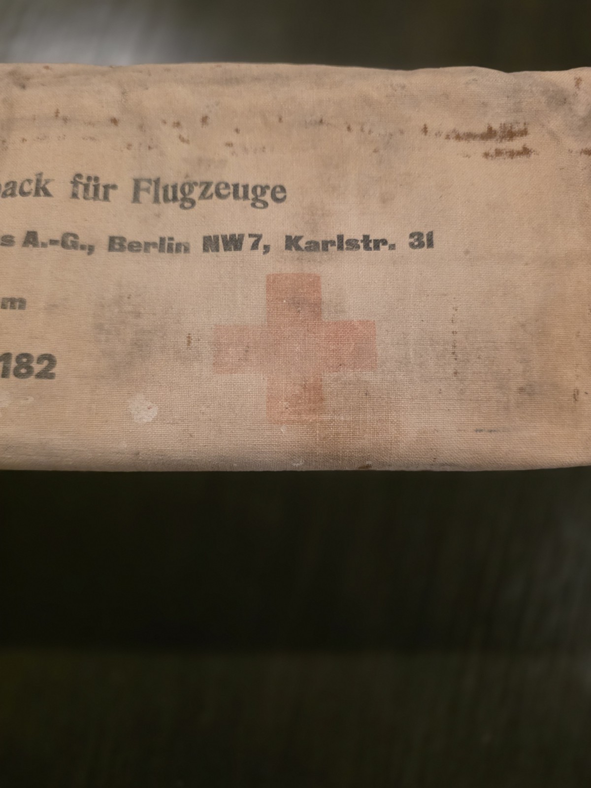 SCARCE LUFTWAFFE BOMBER CREW FIRST AID KIT COMPLETE