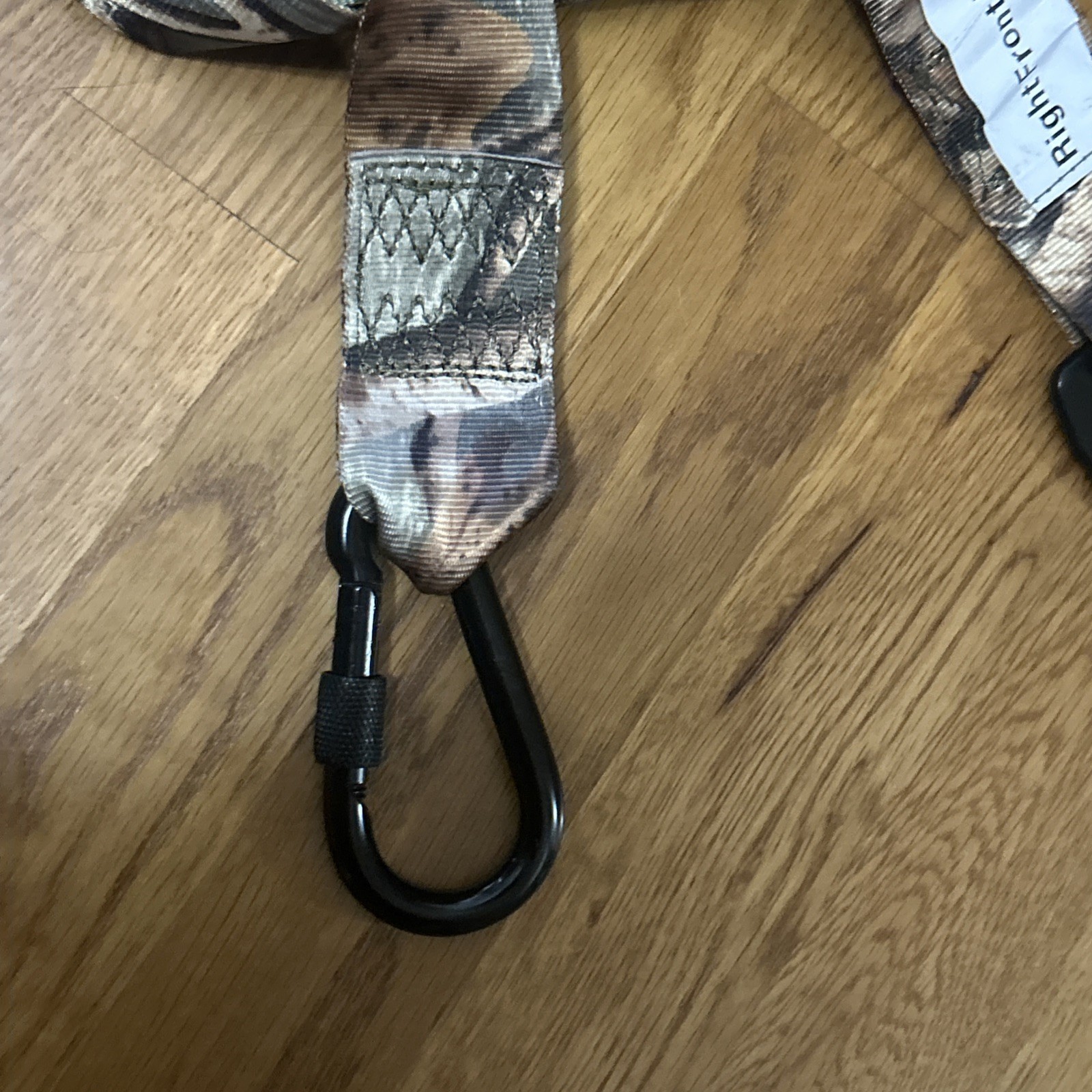 Cabelas Nylon Camo Hunting Tree Stand Safety Adjustable Fall Arrest Harness