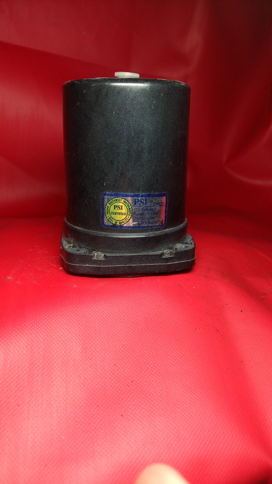 UNITED INSTRUMENTS VERTICAL SPEED INDICATOR 0-2000FT./MIN