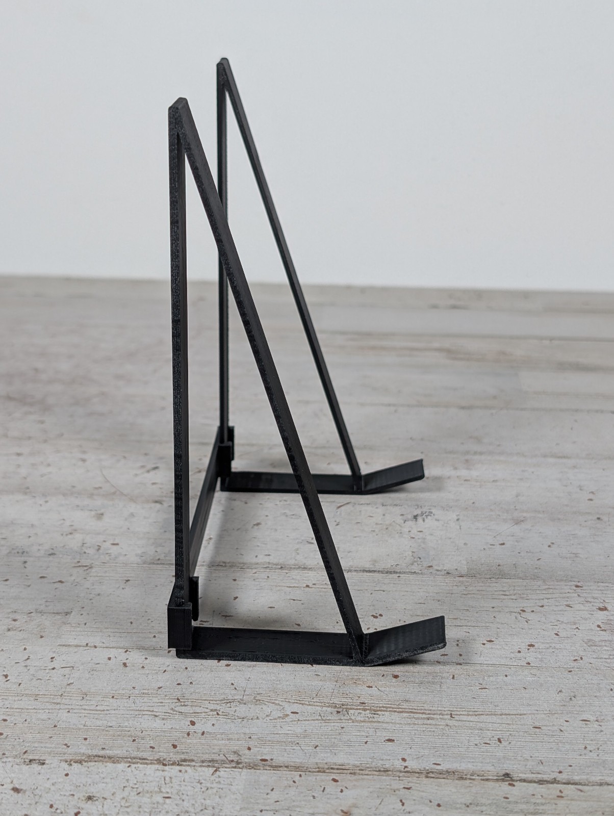 Big Box PC Computer Game Software Display Stand Free Standing Angled - Black