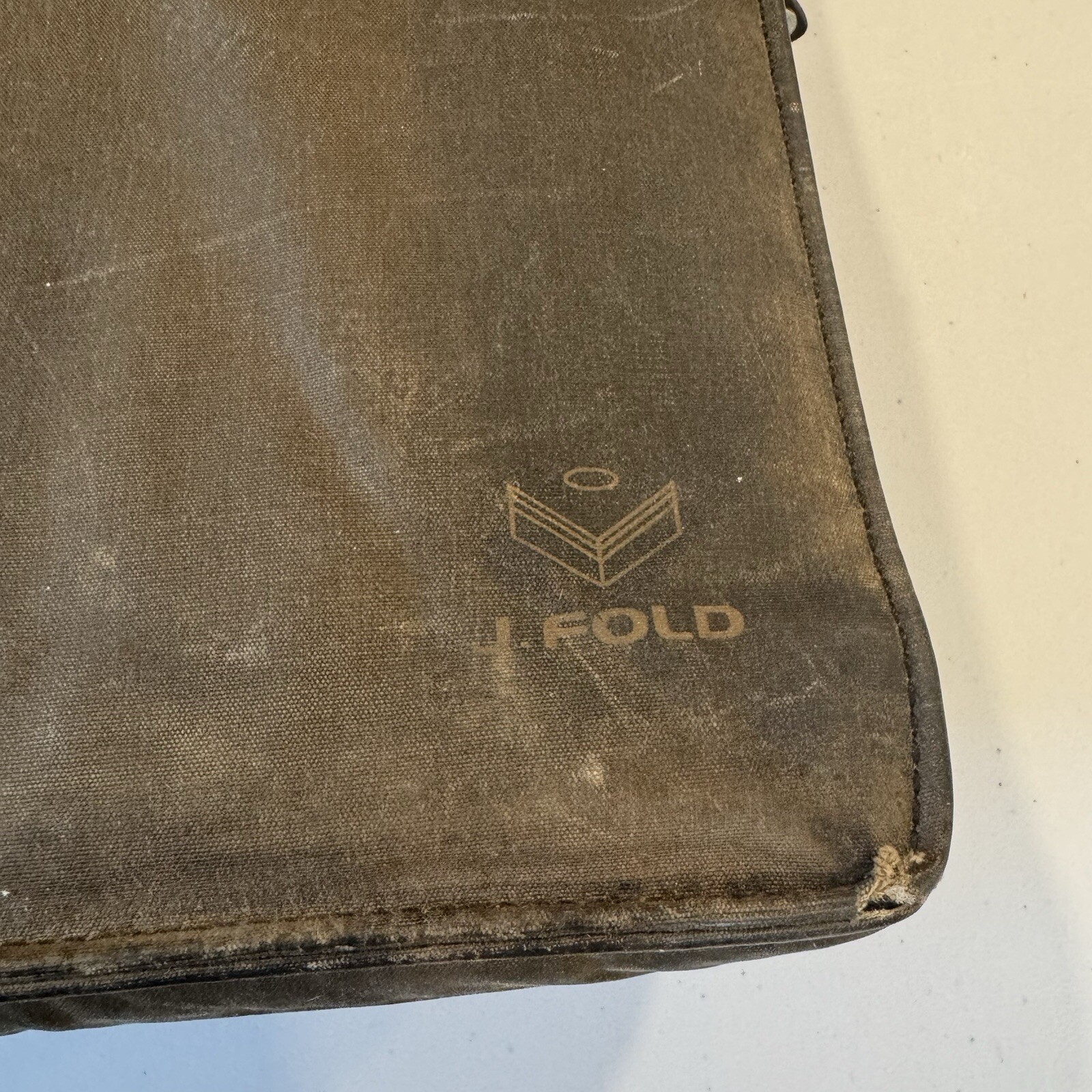 J. Fold Leather Shoulder Bag For Laptop Computer