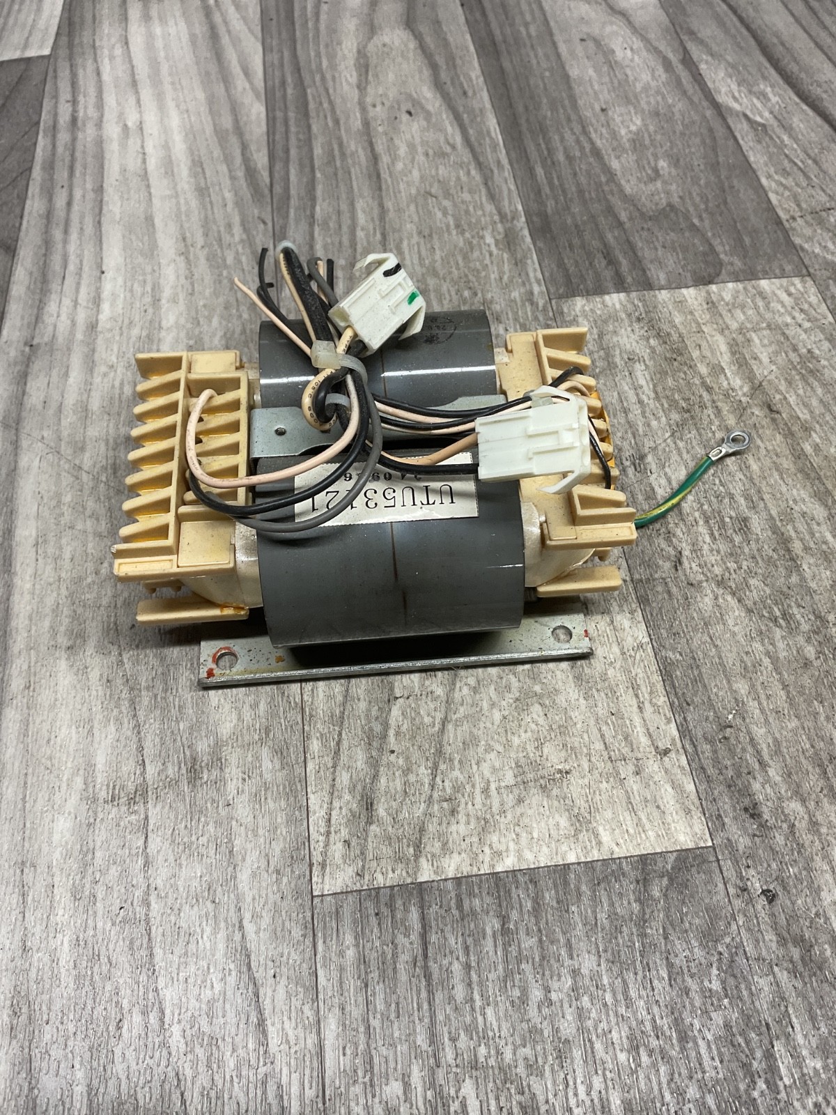 UTU 53121 Transformer UTU53121 #4018B145PR3