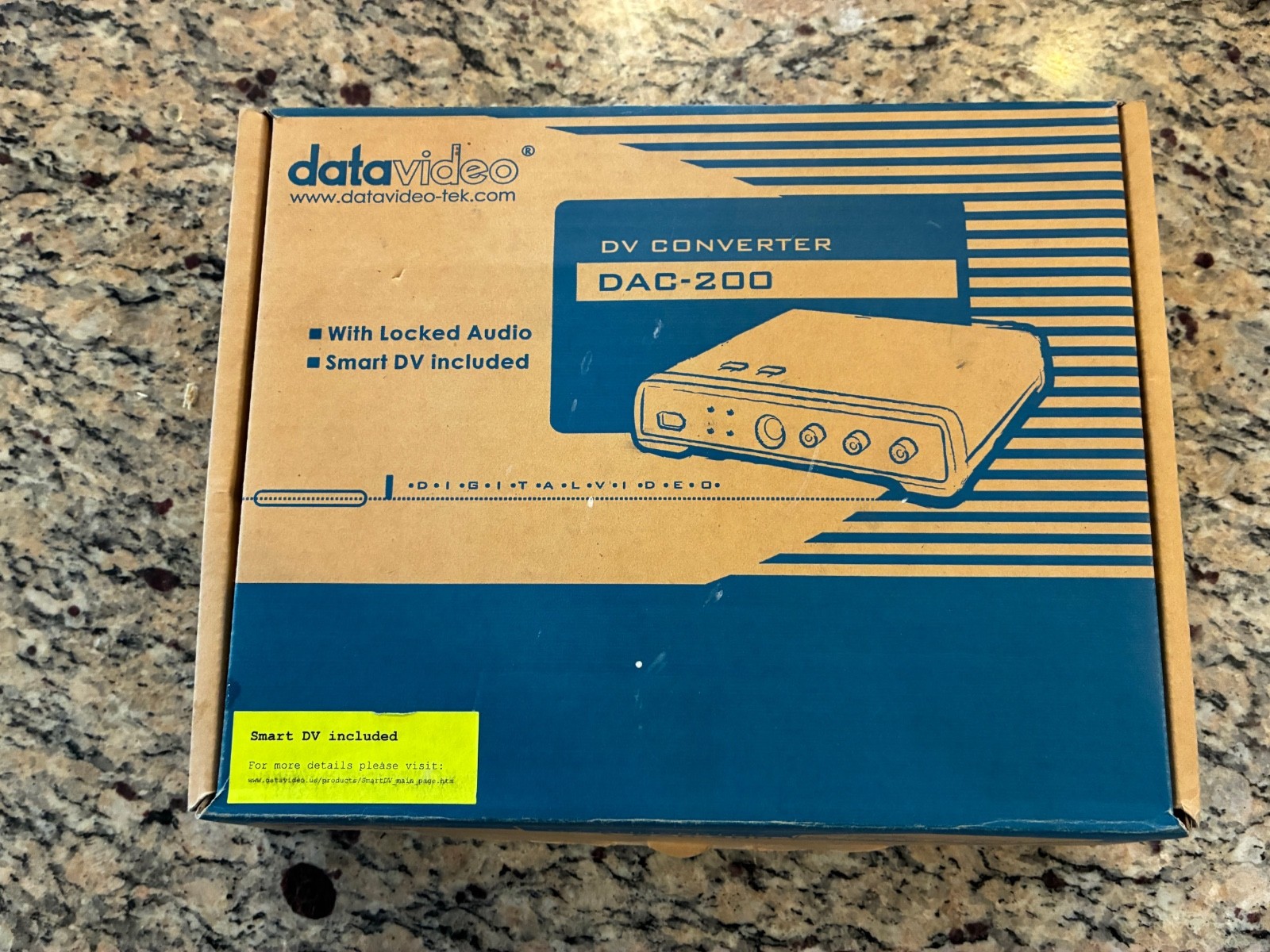 DATAVIDEO DAC-200 DVVideo Converter with EVERY Firewire connector