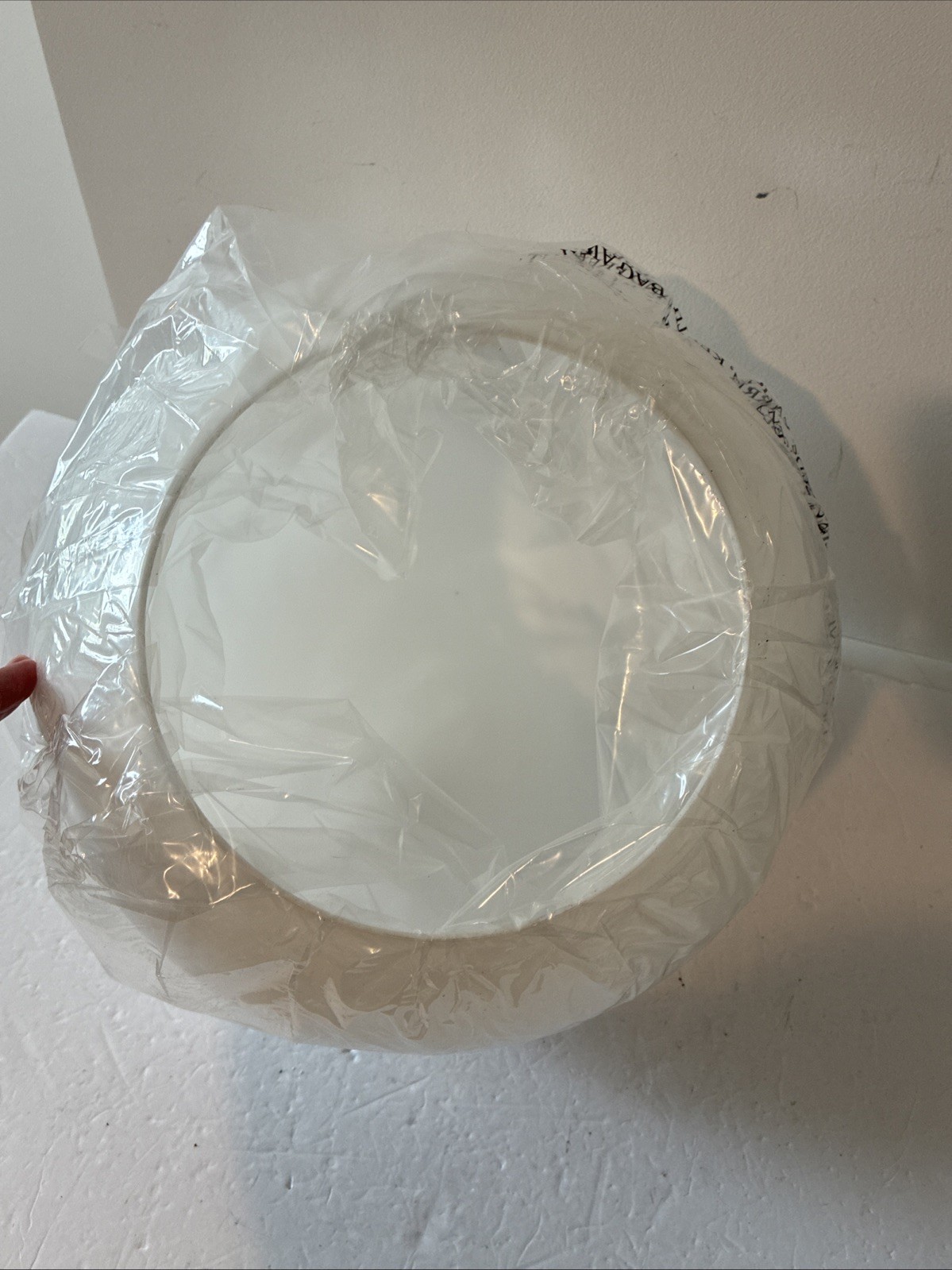 14" White Plastic Globe w/8" Opening for WH-PEND