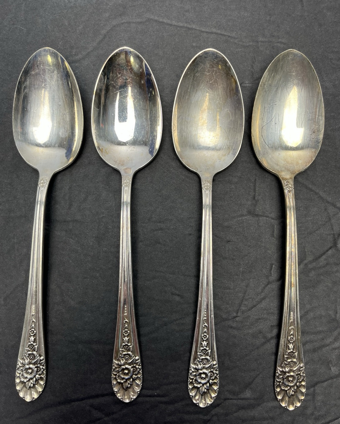 Set of 4 Wm Rogers Jubilee International Silverplate 1953 Serving Spoons