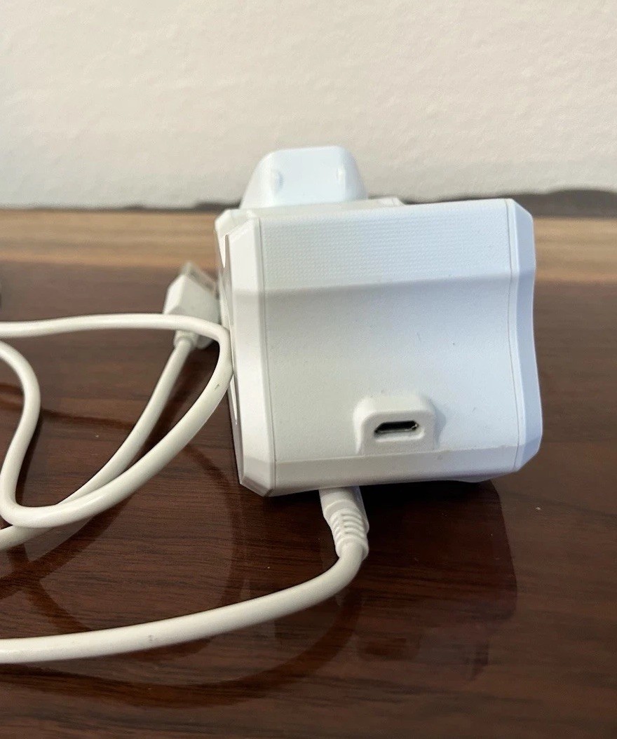PowerA Single Charging Stand Xbox Controller Rechargeable Battery Station~White