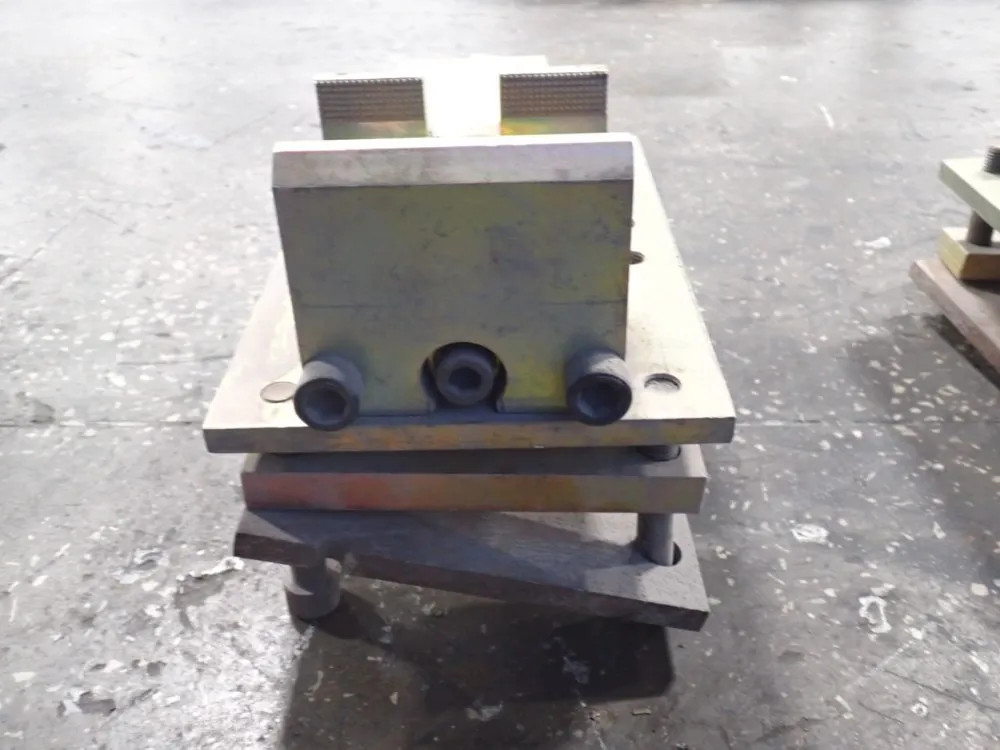 VISE 8.5" X 4.75" 02260090052