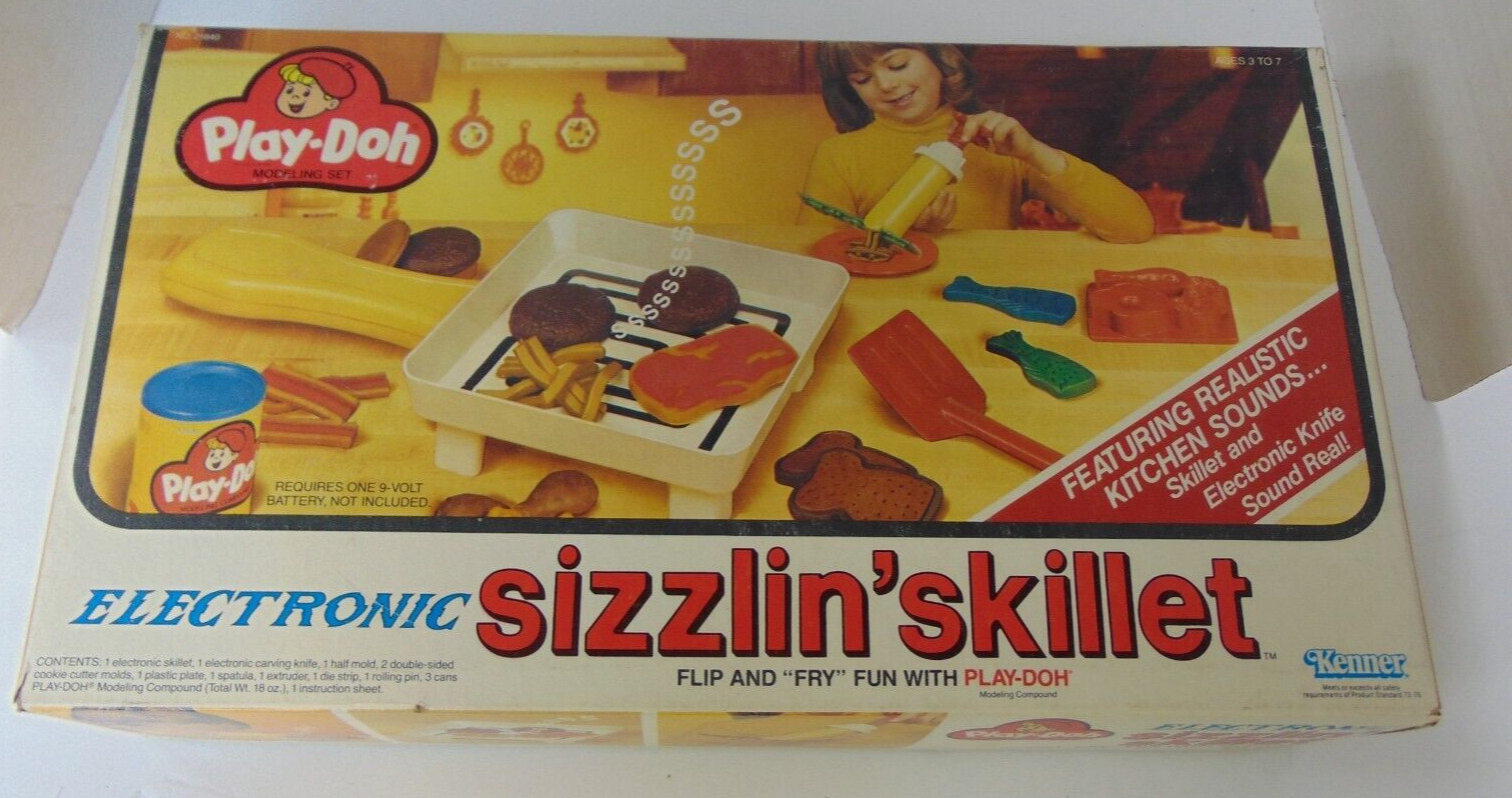 Vintage Play Doh modeling Sizzlin' Skillet sealed electronic No. 21840 NIB #2