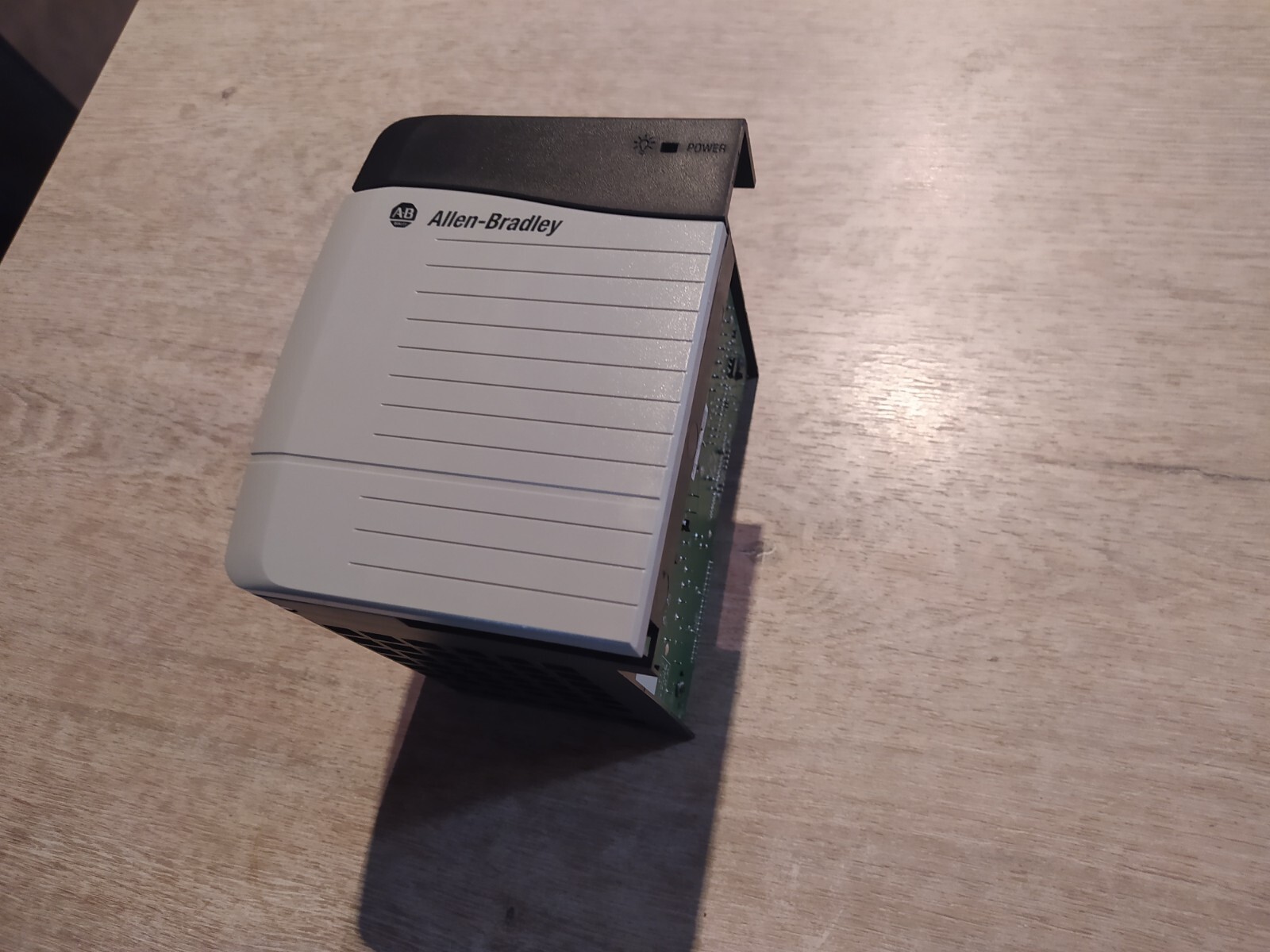 ALLEN-BRADLEY CONTROLLOGIX AC POWER SUPPLY 1756-PA72 [NEW]