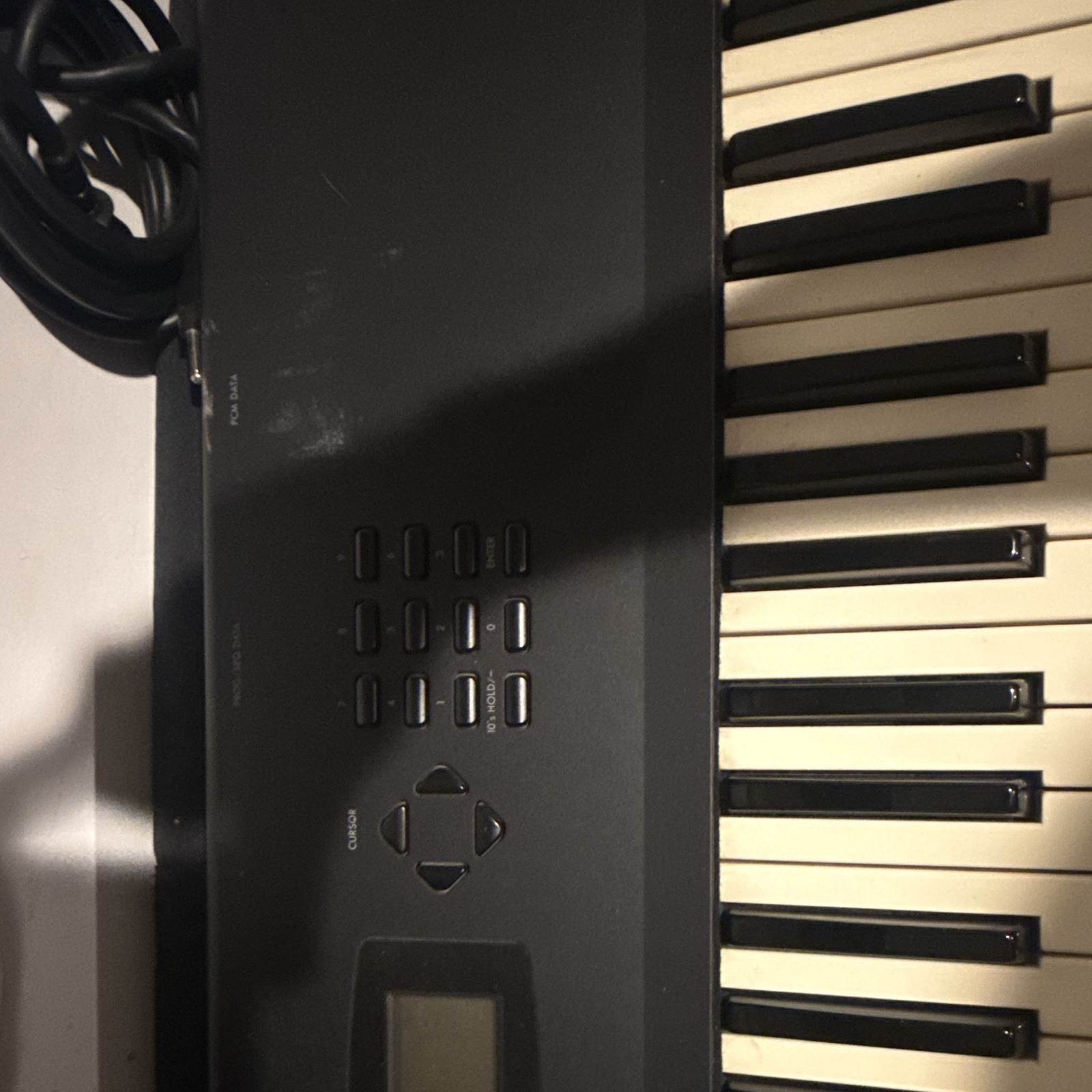 Korg X2 88-Key Workstation Keyboard Semi-Weighted Touch Sensitive w/Case