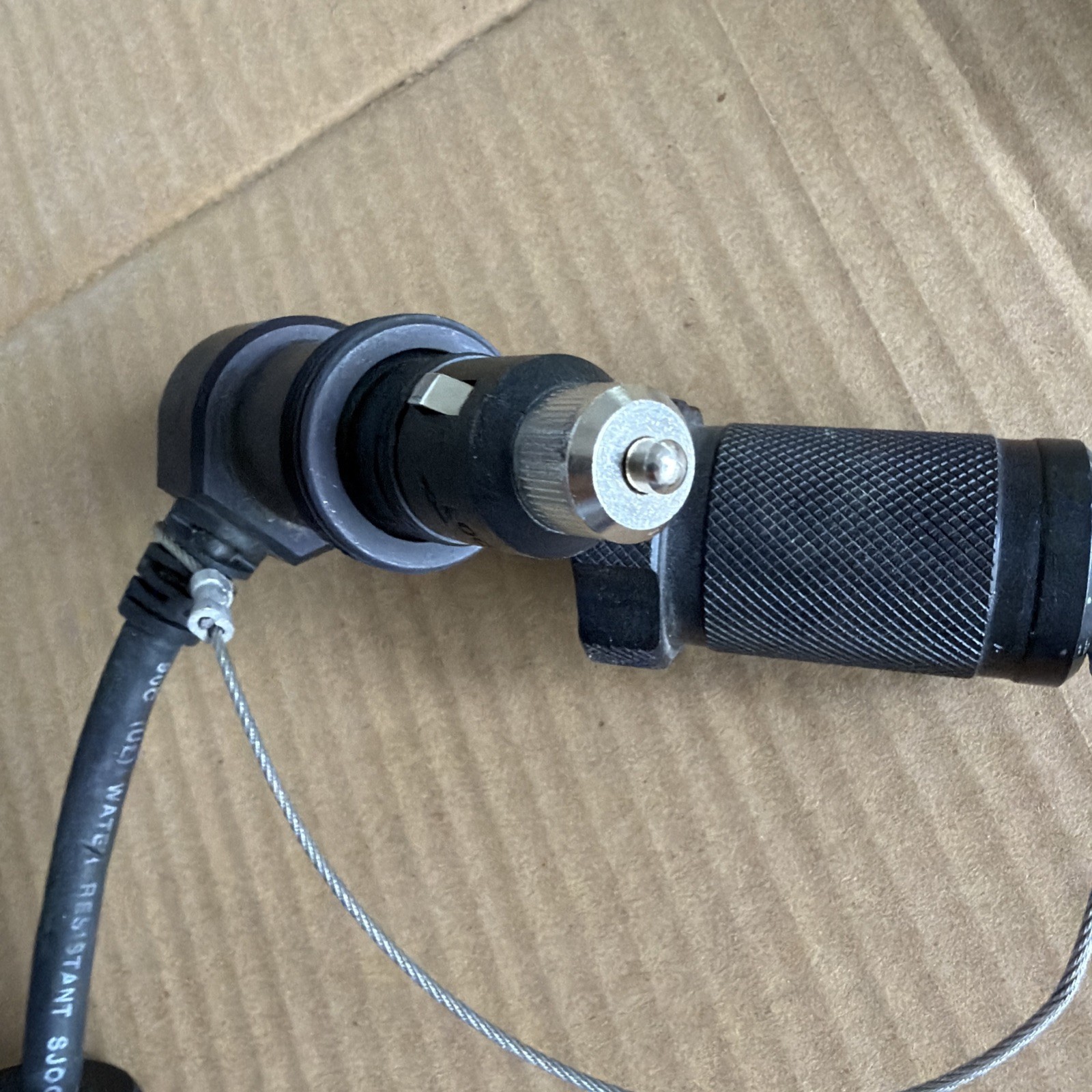 SureFire HellFighter UH-01D Light Cable Kit with Hand Grip Switch