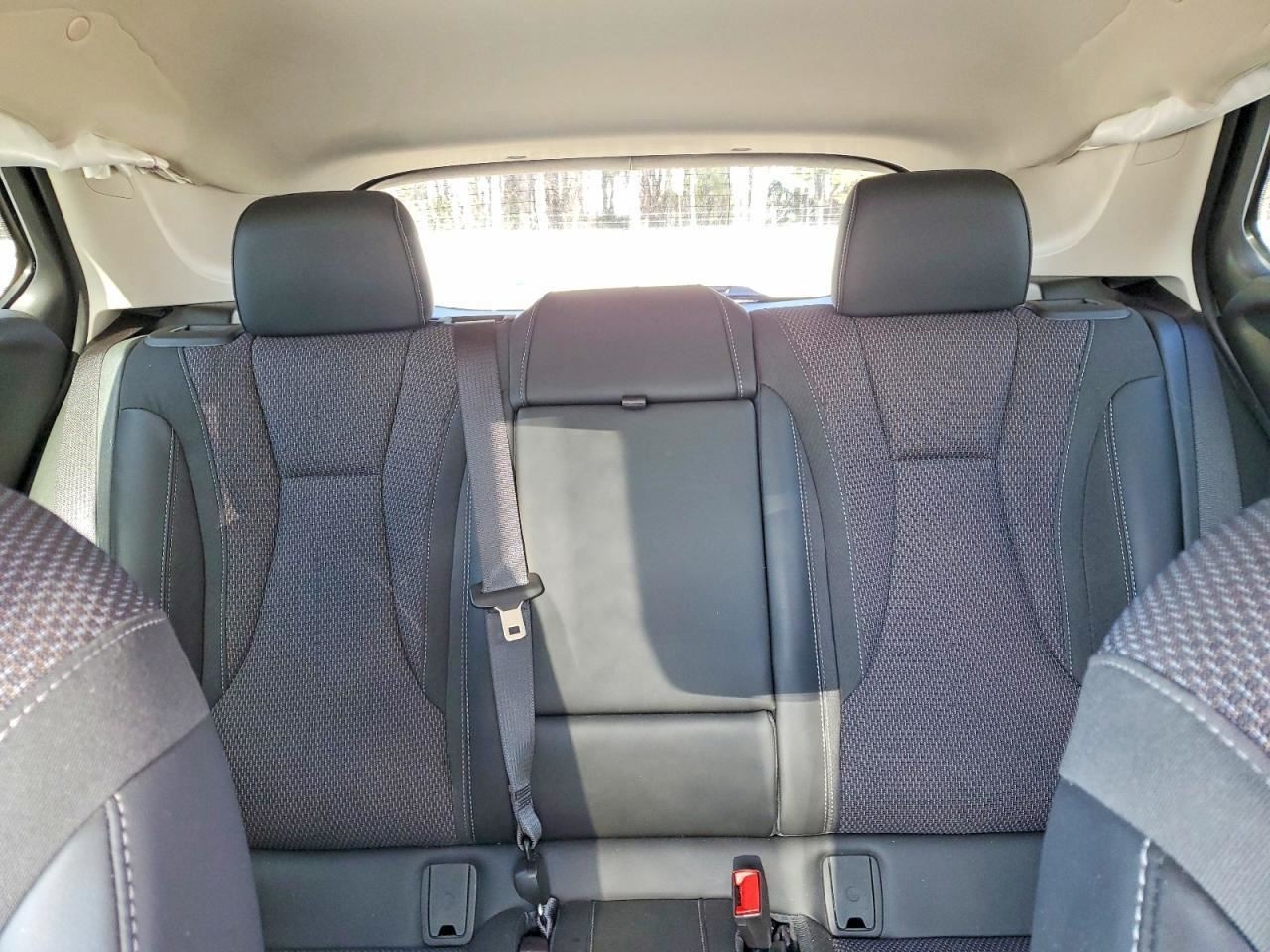 ENVISION 2021 Glove Box 5006201