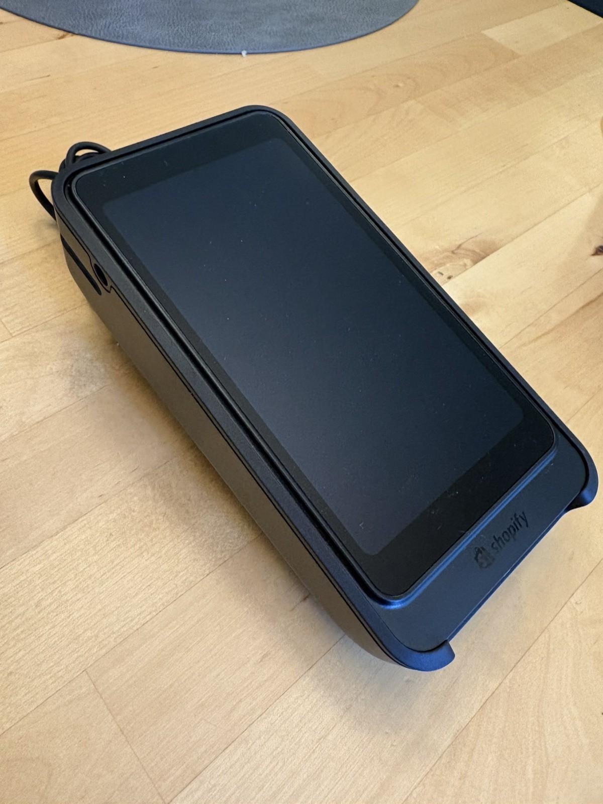 Shopify POS Go Handheld Card Reader Terminal (card reader + terminal dock)