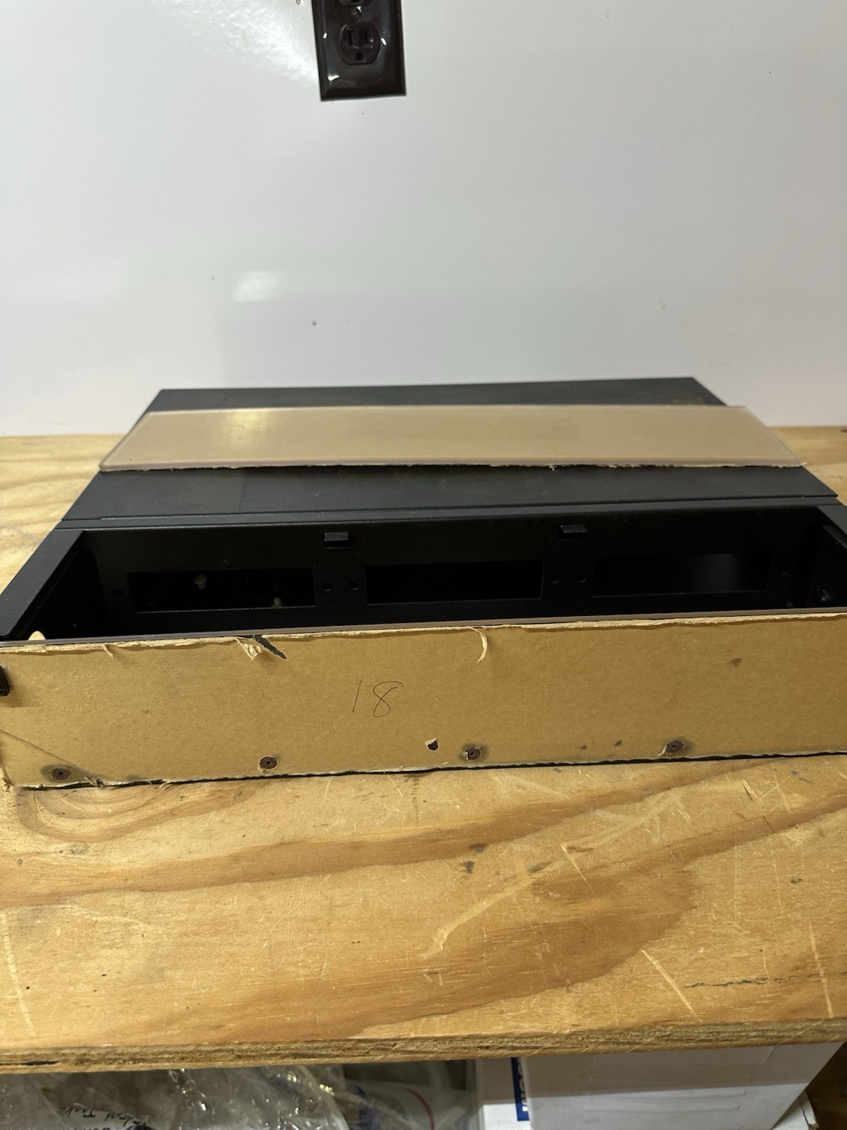 Superior Modular Products RTC18 B  Rack Mount Fiber Cabinet “UNUSED”.  Lot Of 1