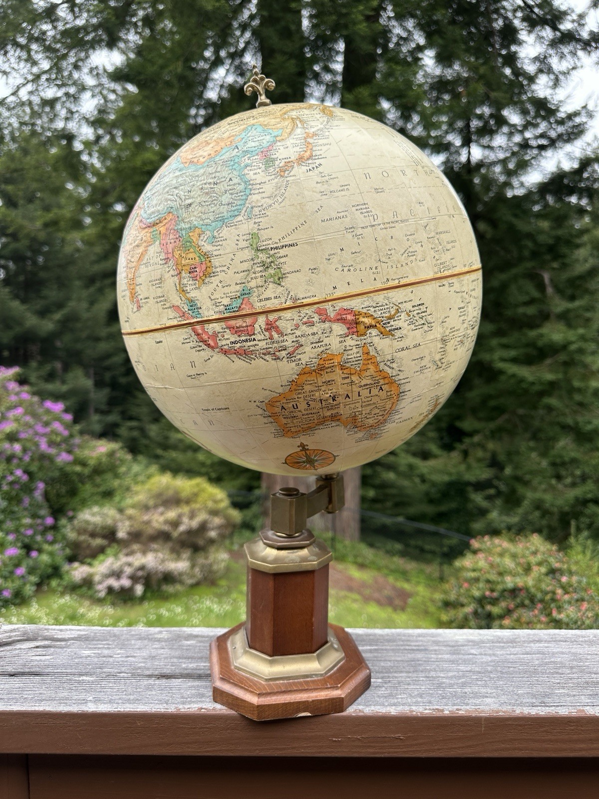 Vintage 1990 Replogle 12" Diameter Globe Tan World Classics with Topography