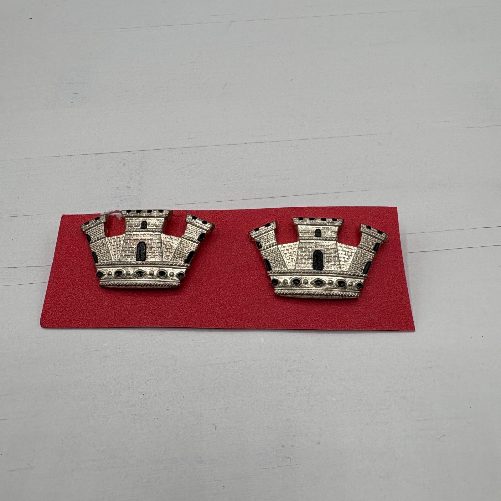 Italian Army Corona Turrita Military Officer Insignia Carabinieri Guardia