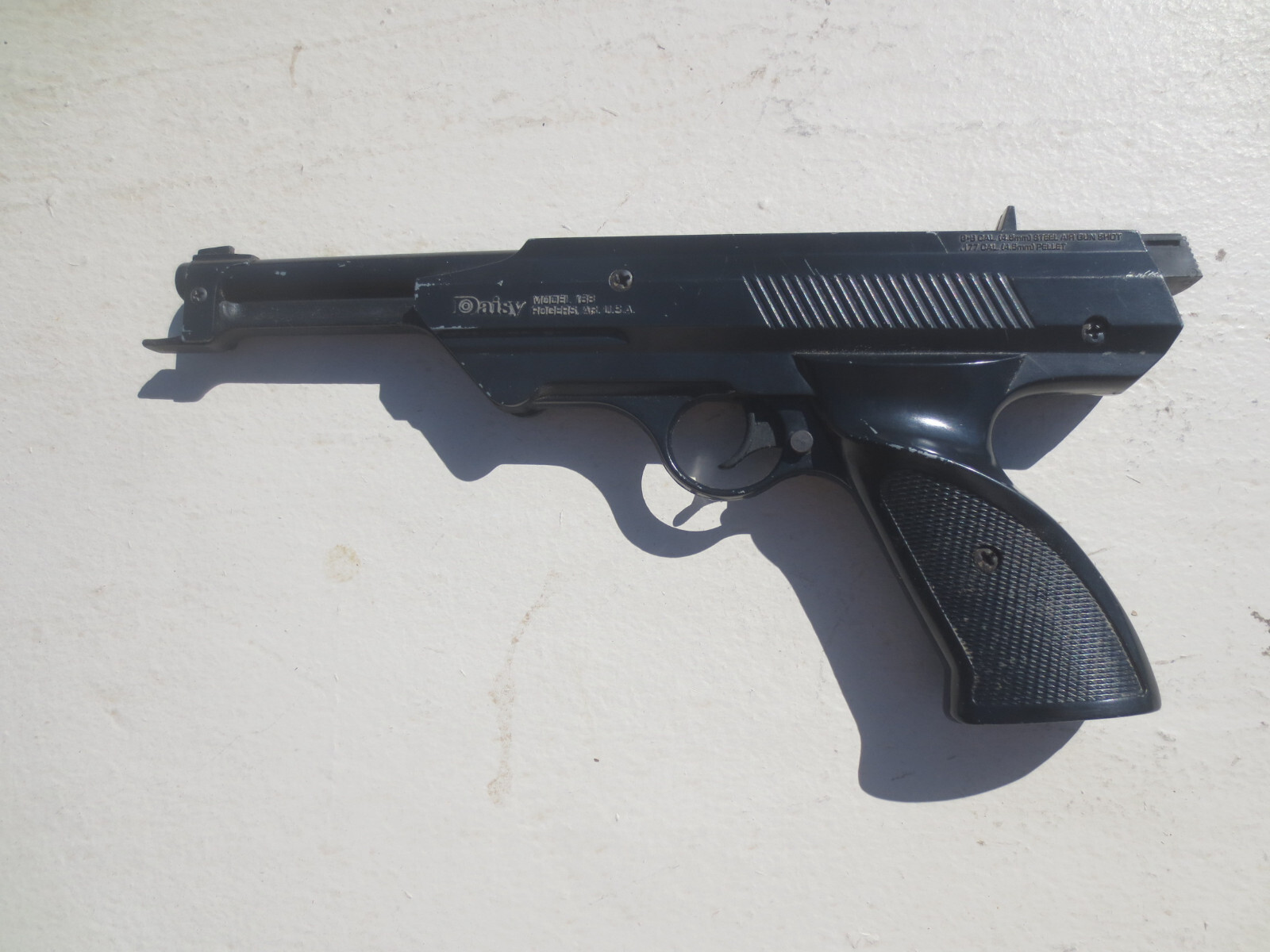 Vintage Daisy USA Model 188 .177 Cal. Under Lever Spring Piston BB Pistol