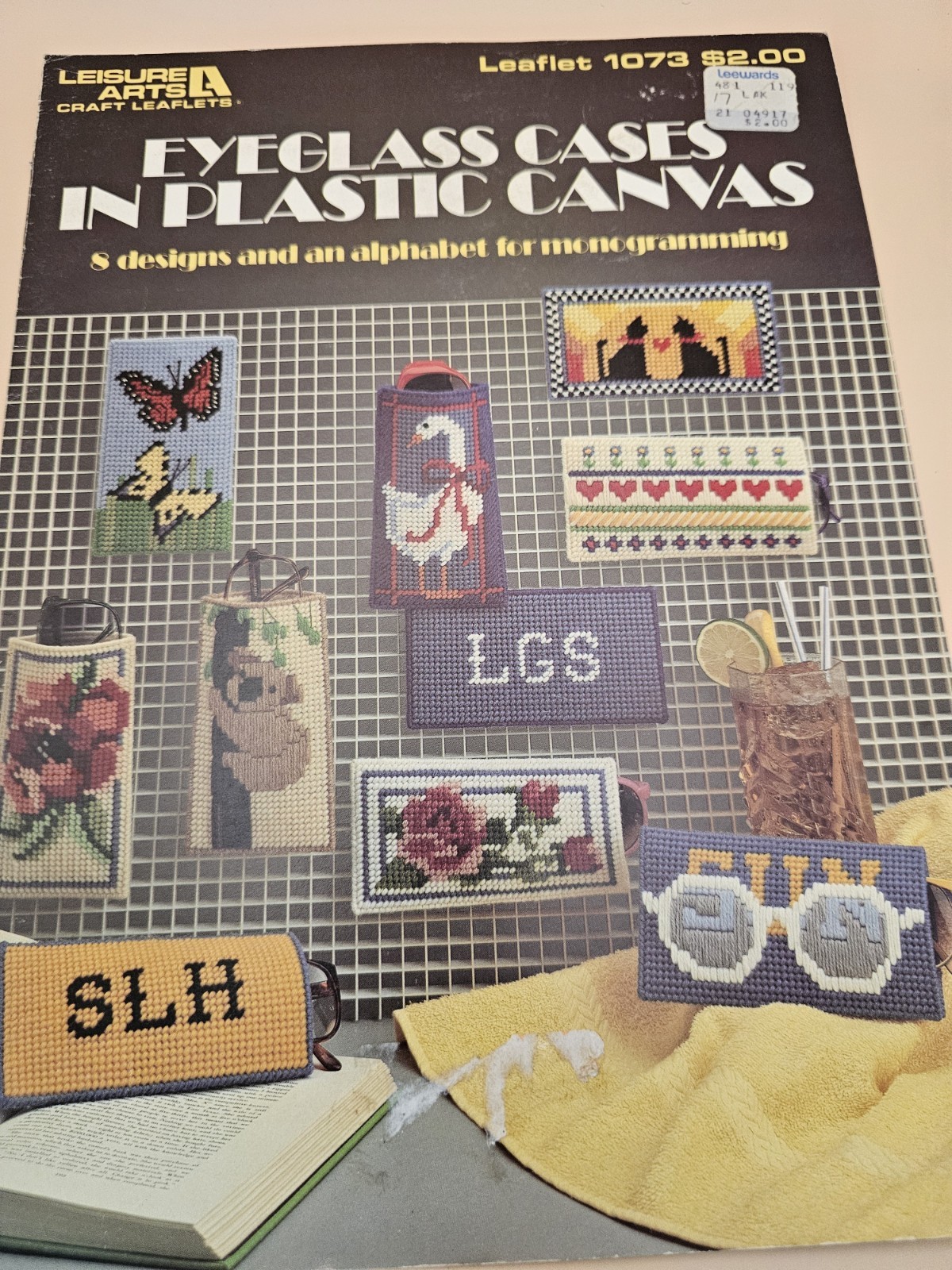 Leisure Arts Eyeglass Cases In Plastic Canvas Pattern Booklet #1073 Vintage 1986