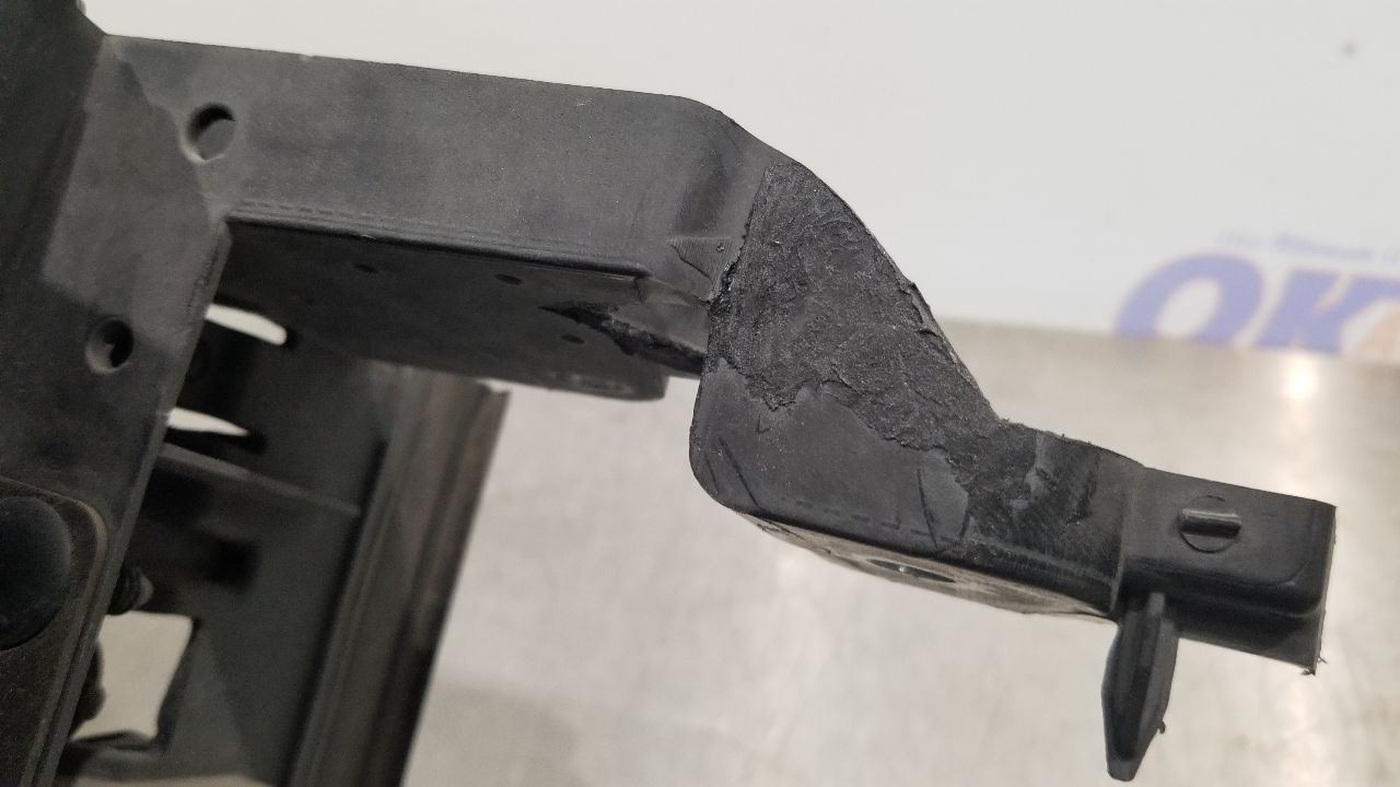 21 FORD EXPEDITION LOWER AIR SHUTTER 3.5L