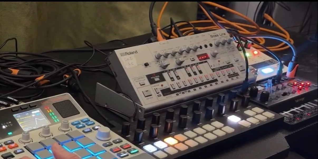 Torso Electronics T1 T-1 Algorithmic Desktop Sequencer