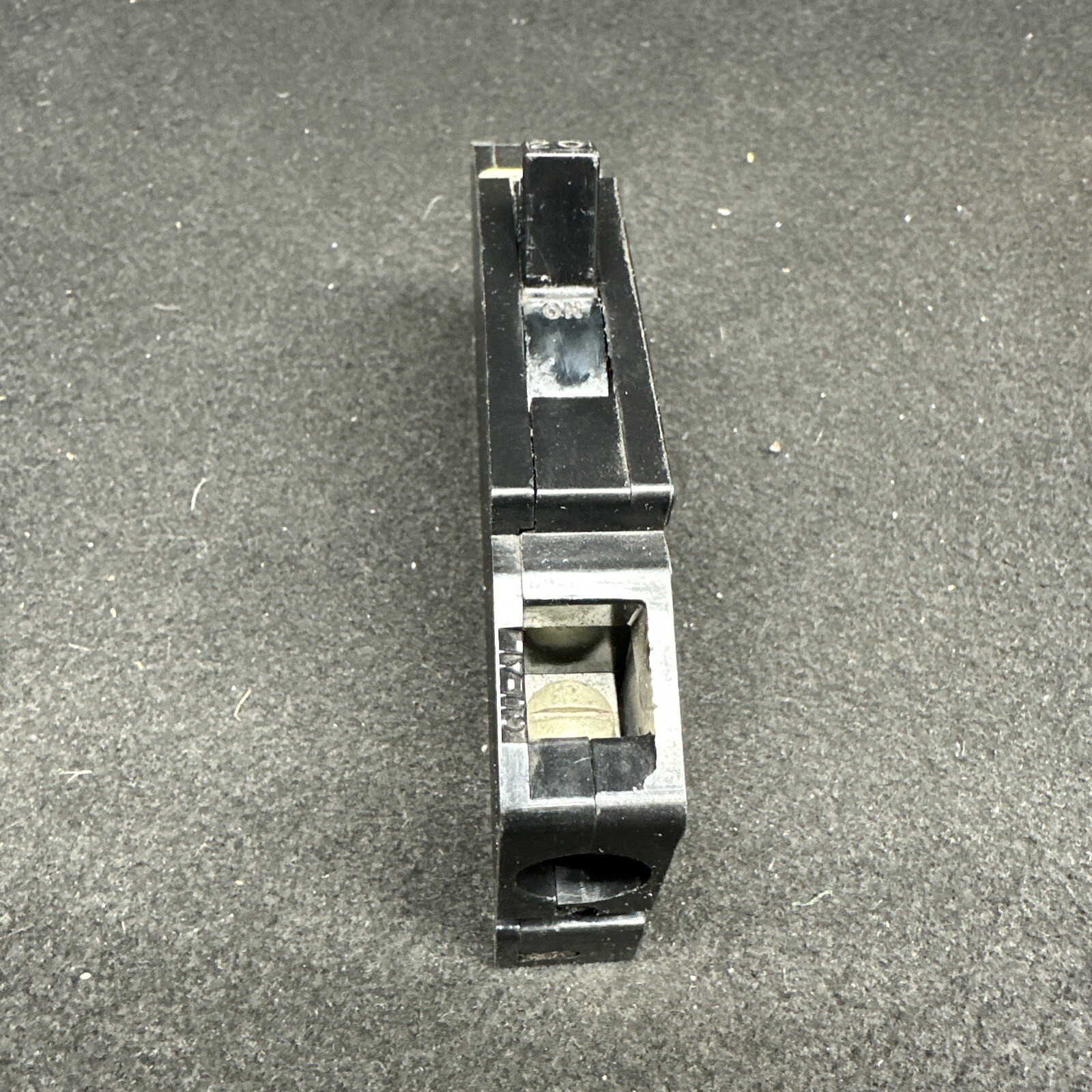 GTE SYLVANIA TYPE QB 20 AMP CIRCUIT BREAKER 1 POLE BOLT ON (st1031)