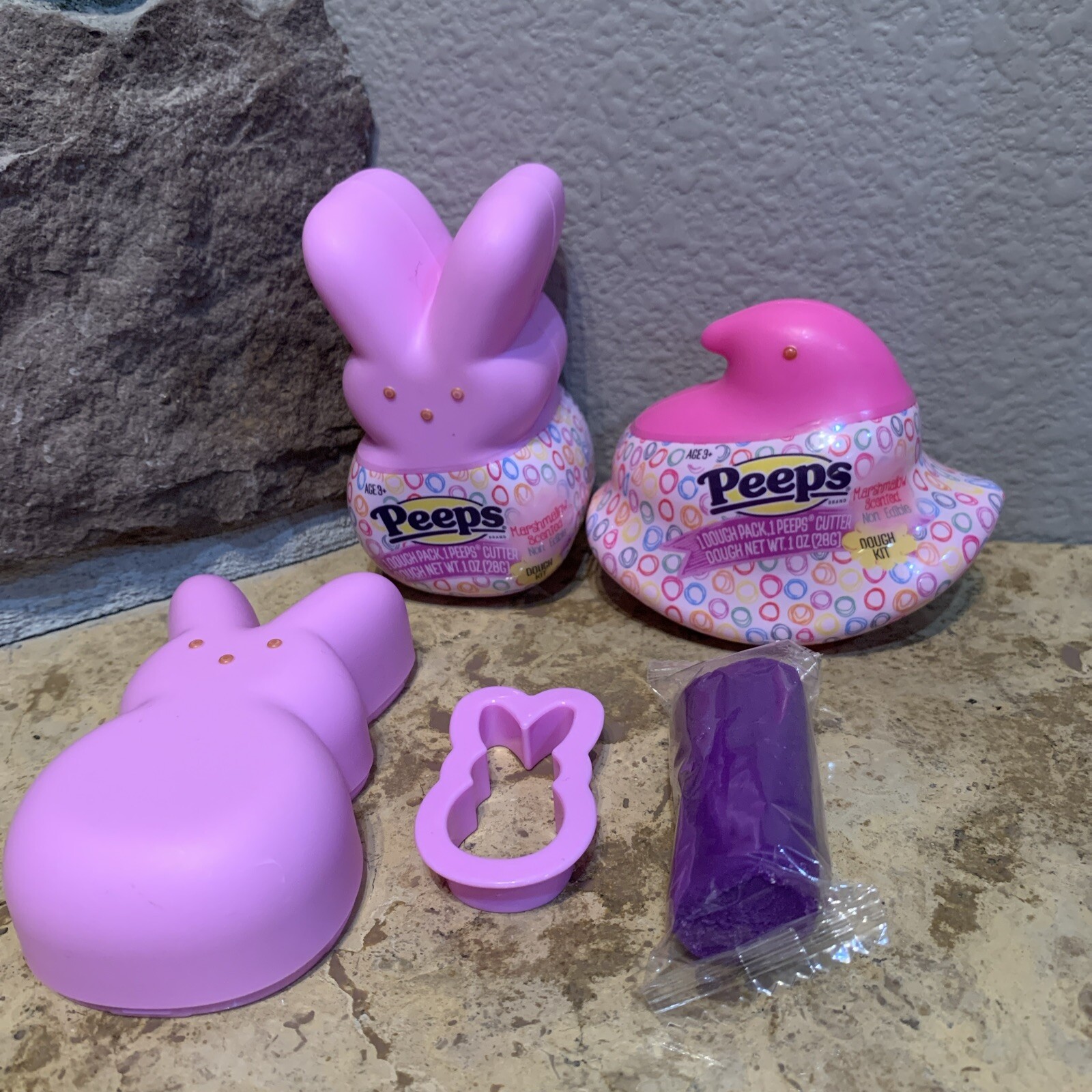 Peeps Moldable Dough Cutter Combo Kit  Marshmallow Scented Brand New Sealed Lot