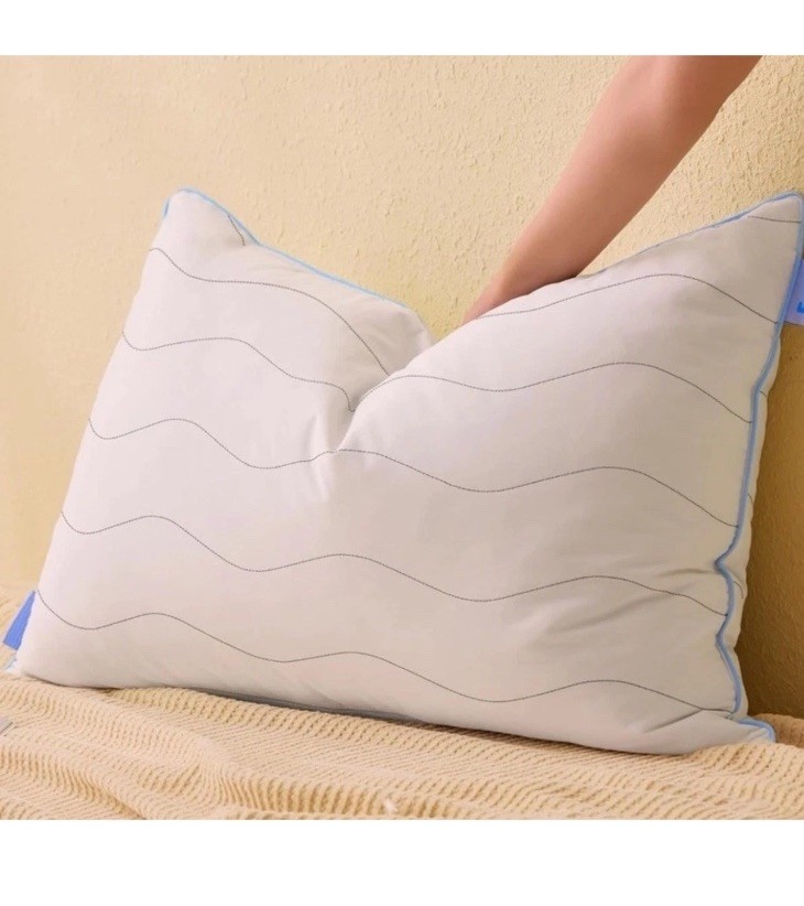 Felo Queen Sized Pillow M/F 20"x 30" in. FELO-PIL-QN-M/F
