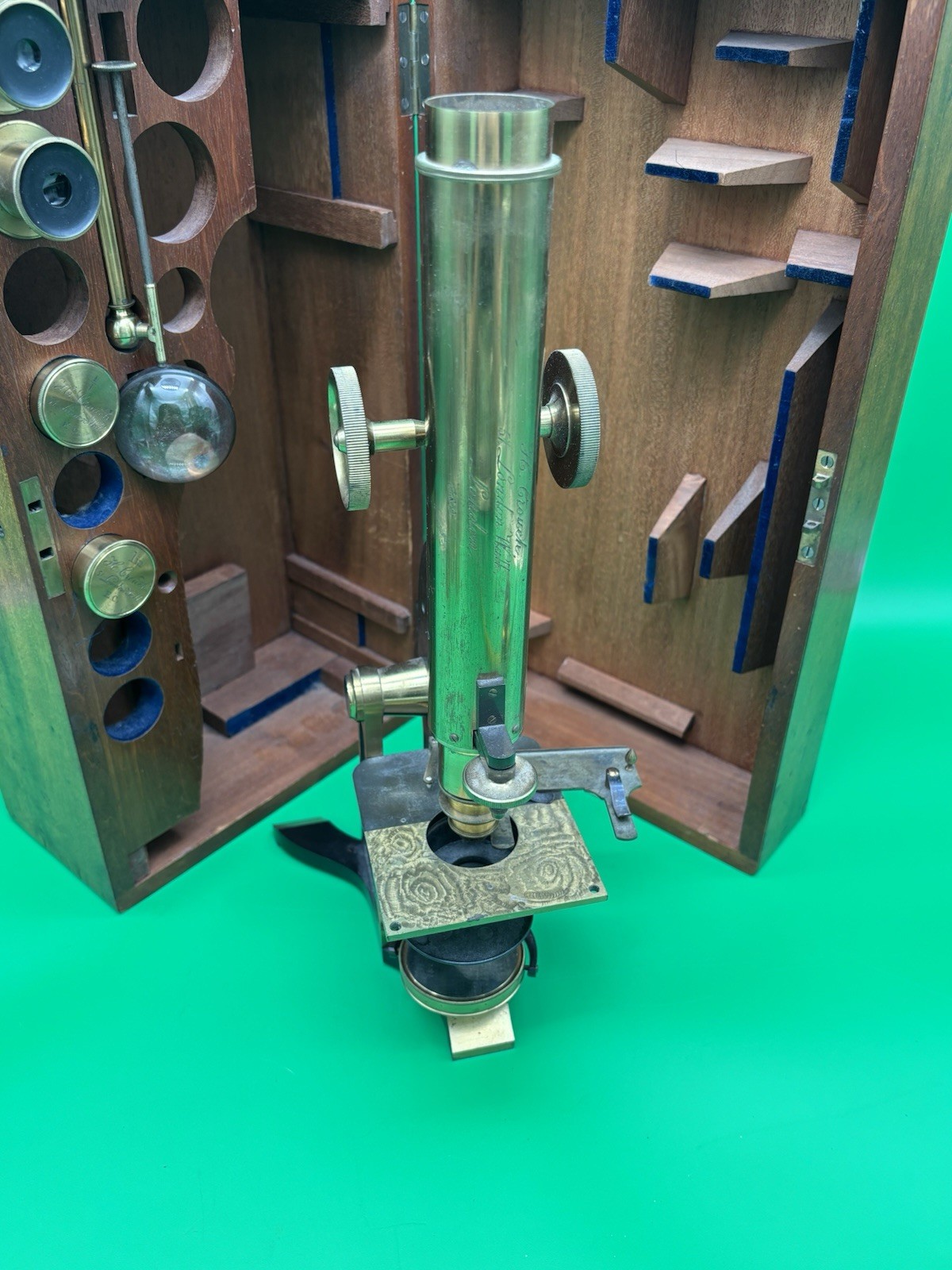 c.1871 H. Crouch London Antique Brass Microscope #689 Case Accessories
