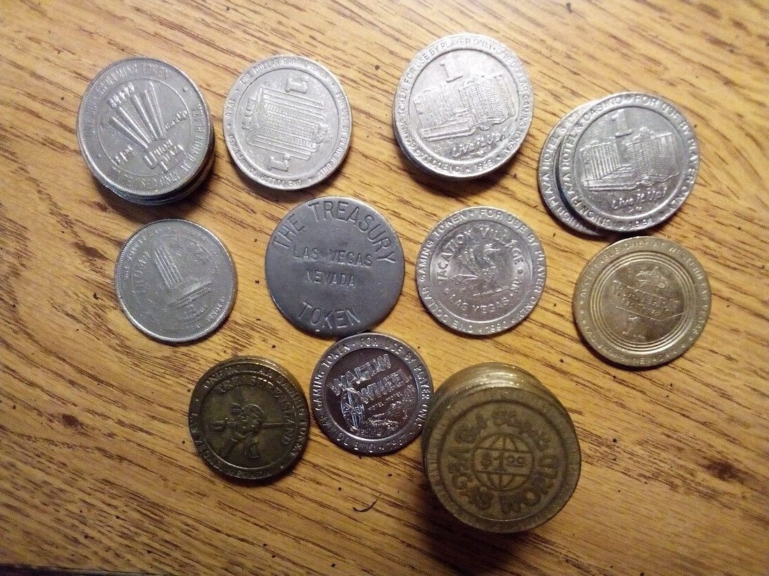 CASINO GAMING TOKEN - YOU PICK THE ONE YOU WANT - T TO Z - VEGAS / RENO / MORE