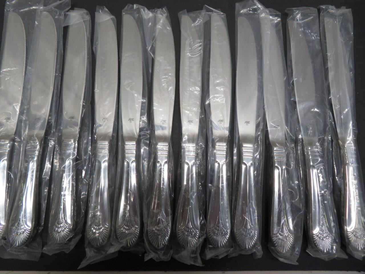 Box of 12 Piece MET-10 Metropolis Table Knife HH Euro ABC 54 Metropolitan Knives
