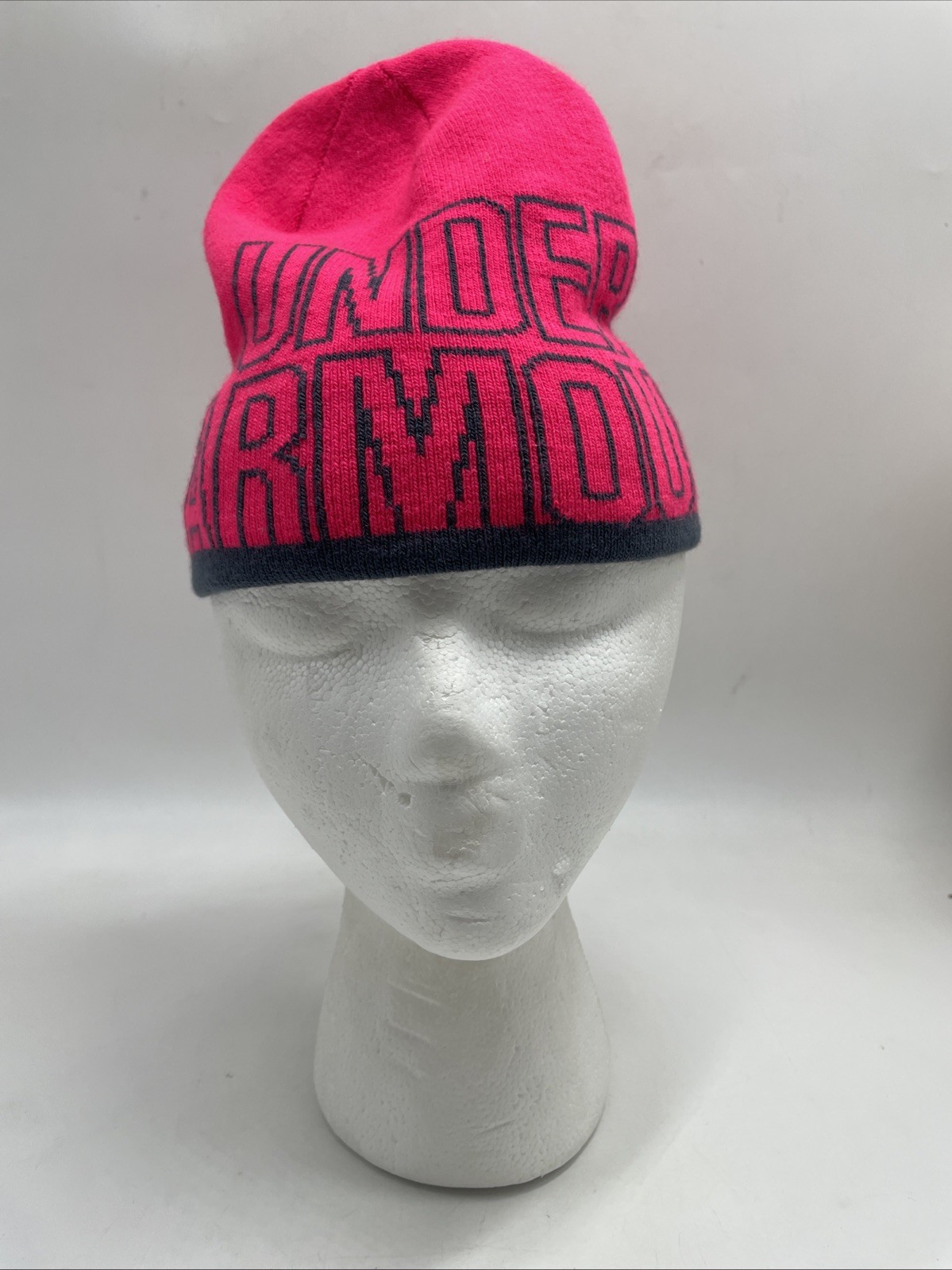 Under Armour Youth One Size Pink Gray Beanie Winter Hat (RN96510)