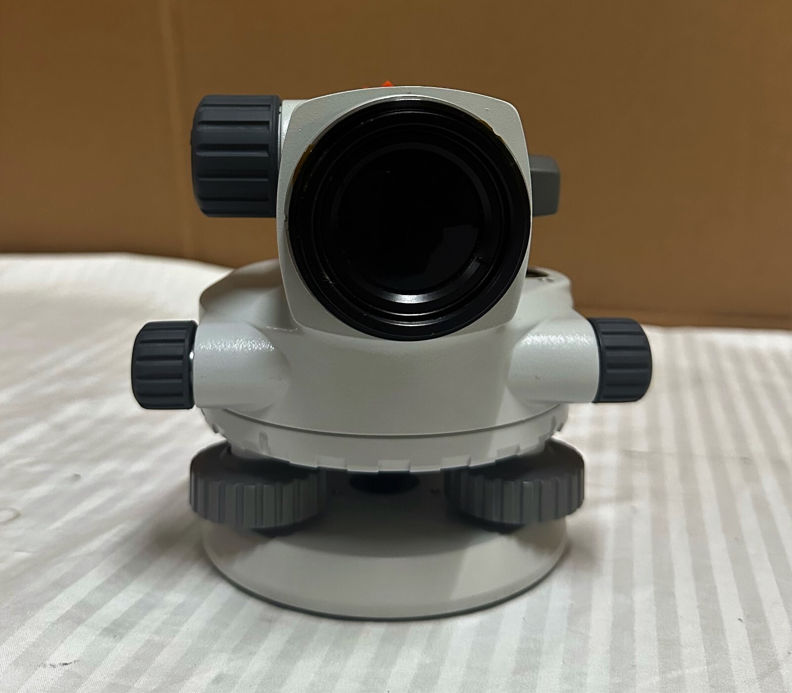 Sokkia C32 Automatic Level with carry case.
