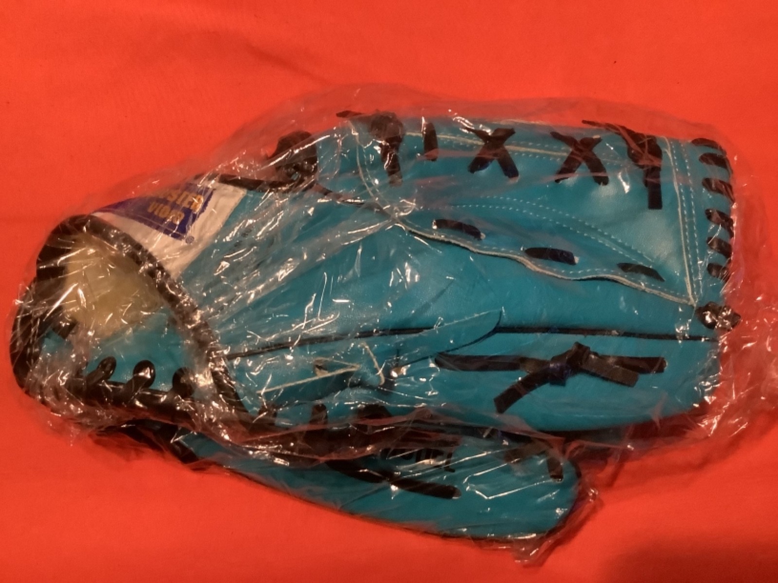FLORIDA MARLINS BASEBALL GLOVE  1993 STADIUM GIVEAWAY SGA BRAND NEW