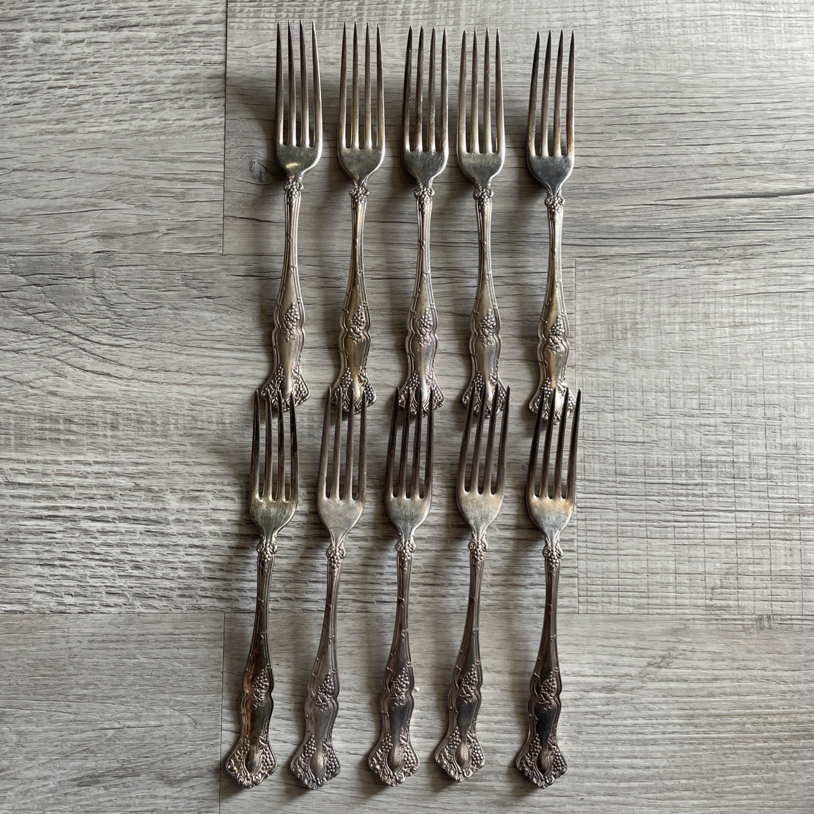Set Of 8 1847 Rogers Bros Old Colony XS Triple Dinner Forks 7 1/2"