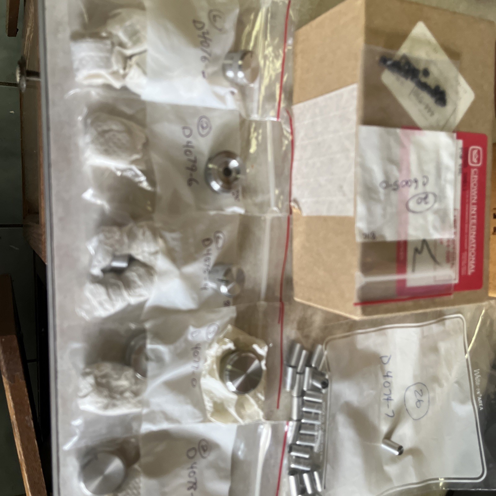 NEW OLD STOCK Vintage Knob Crown ELECTRONICS KNOB LOT 45 Plus Pieces