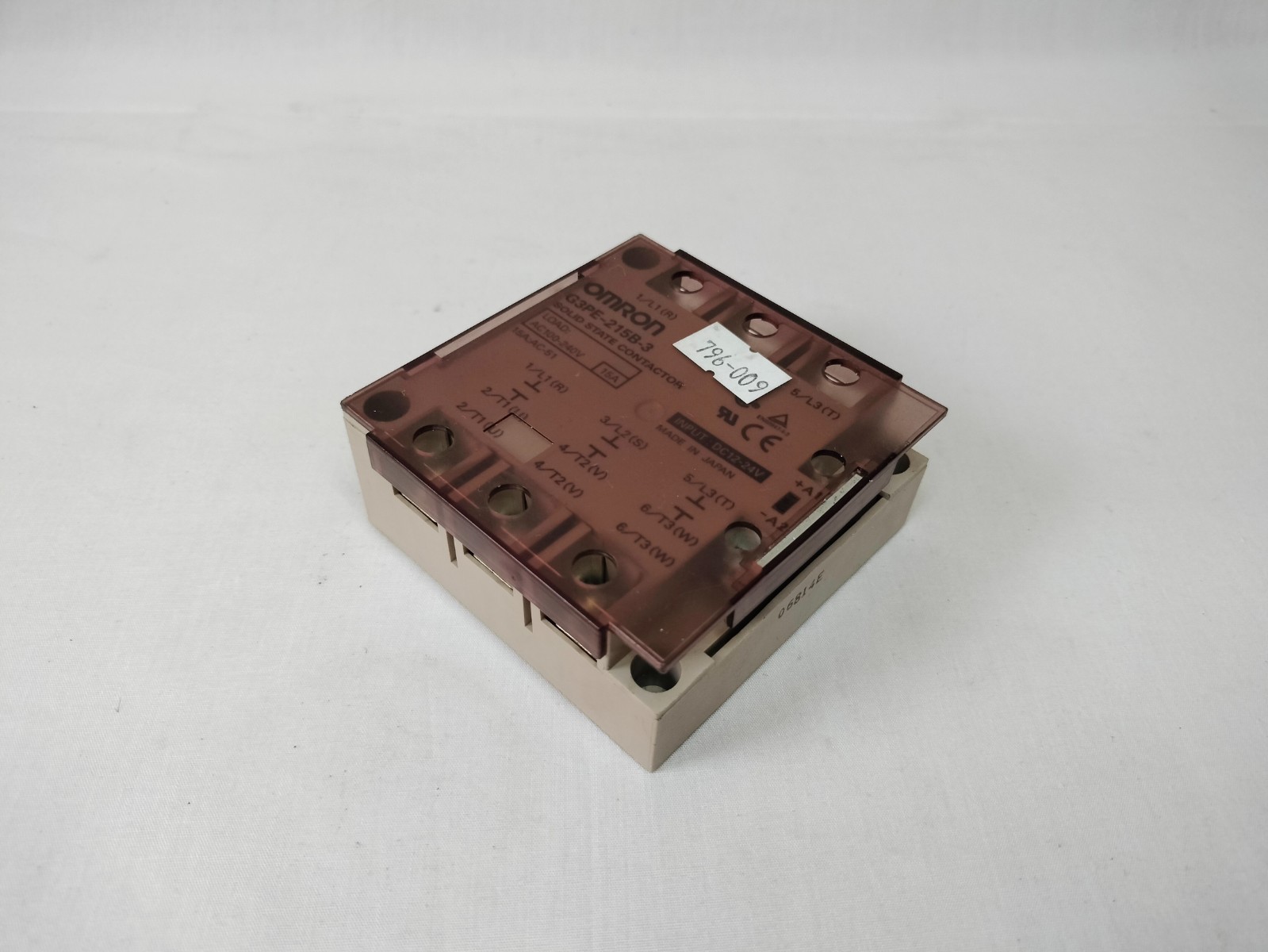 Omron G3PE-215B-3 G3PE215B3 Solid State Contactor AC100-240V 15A DC12-24V
