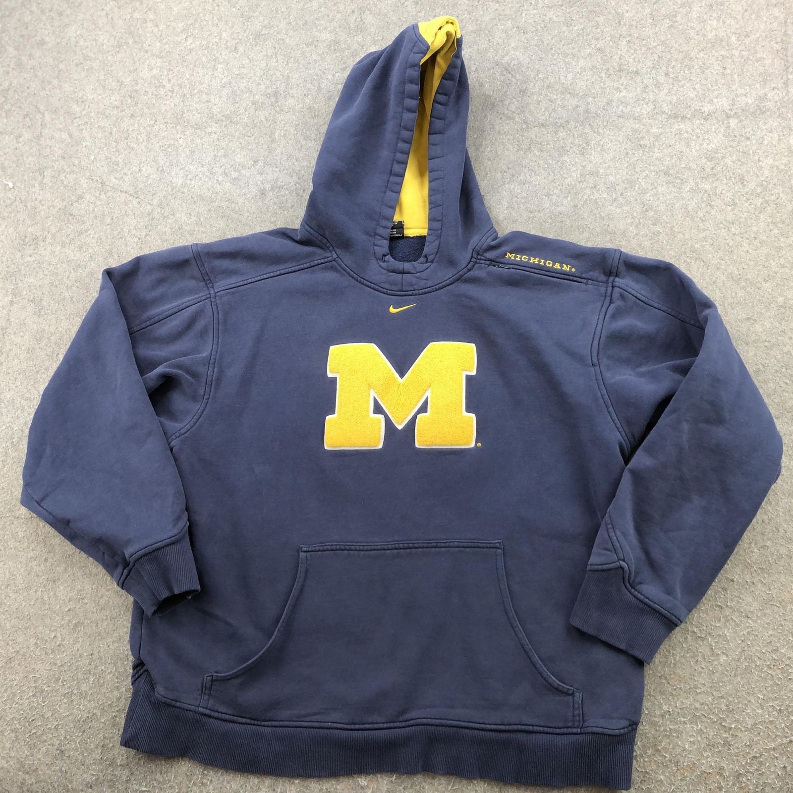Vintage Michigan Wolverines Hoodie Mens Medium Blue Nike Center Swoosh Y2K